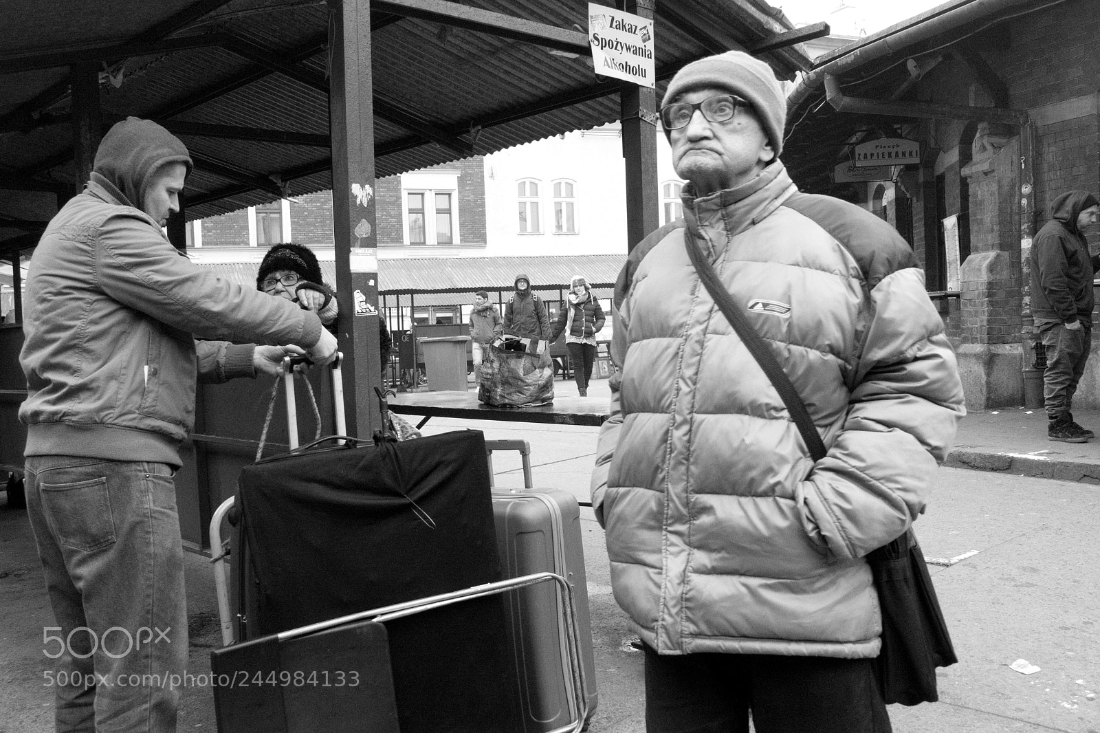 Sony Cyber-shot DSC-RX100 III sample photo. People in krakow photography