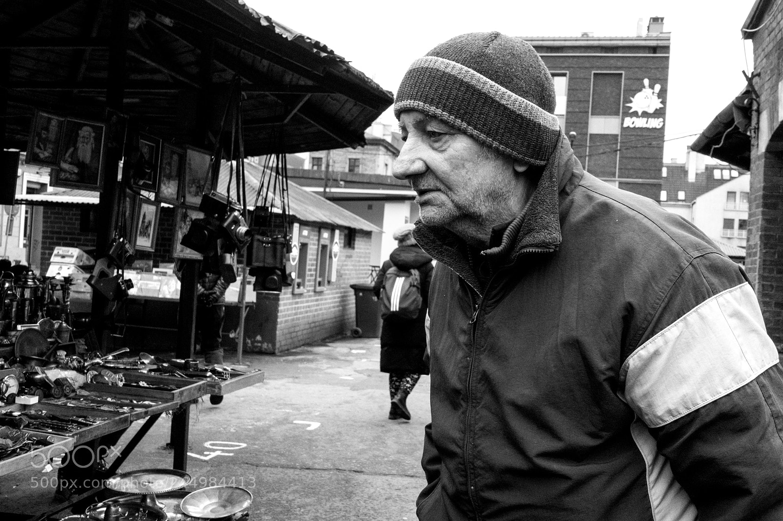 Sony Cyber-shot DSC-RX100 III sample photo. People in krakow photography
