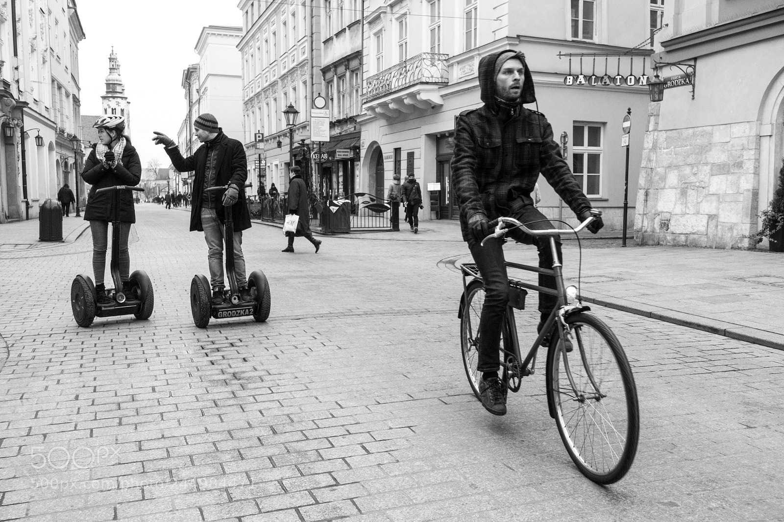 Sony Cyber-shot DSC-RX100 III sample photo. People in krakow photography