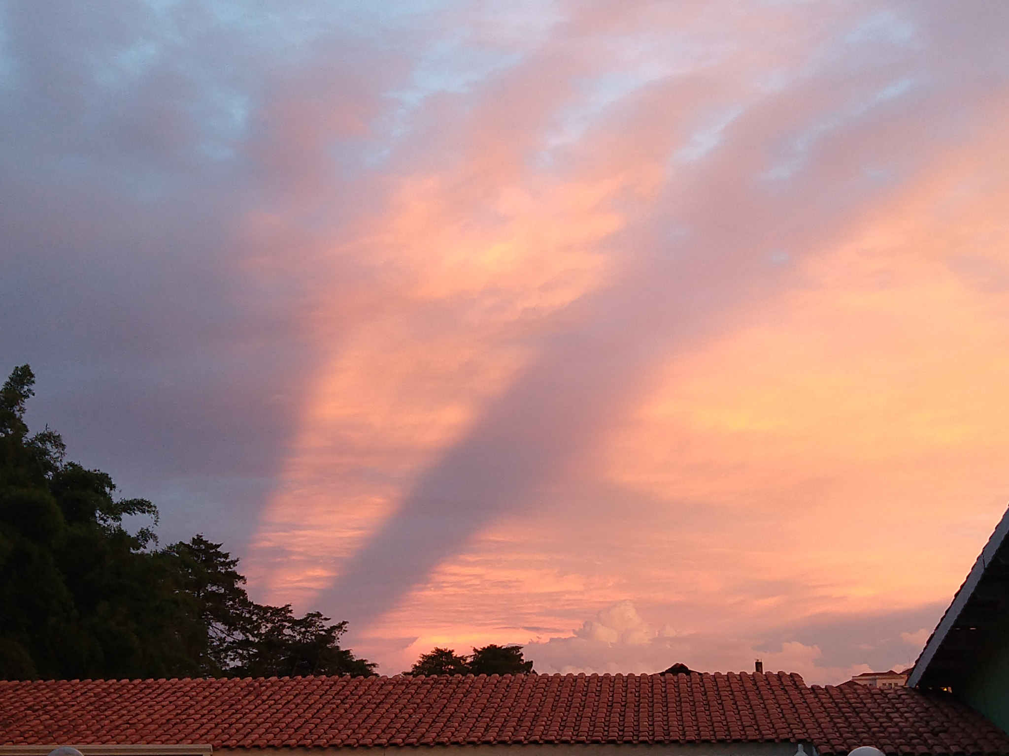 Motorola moto x4 sample photo. Pôr do sol em caconde photography