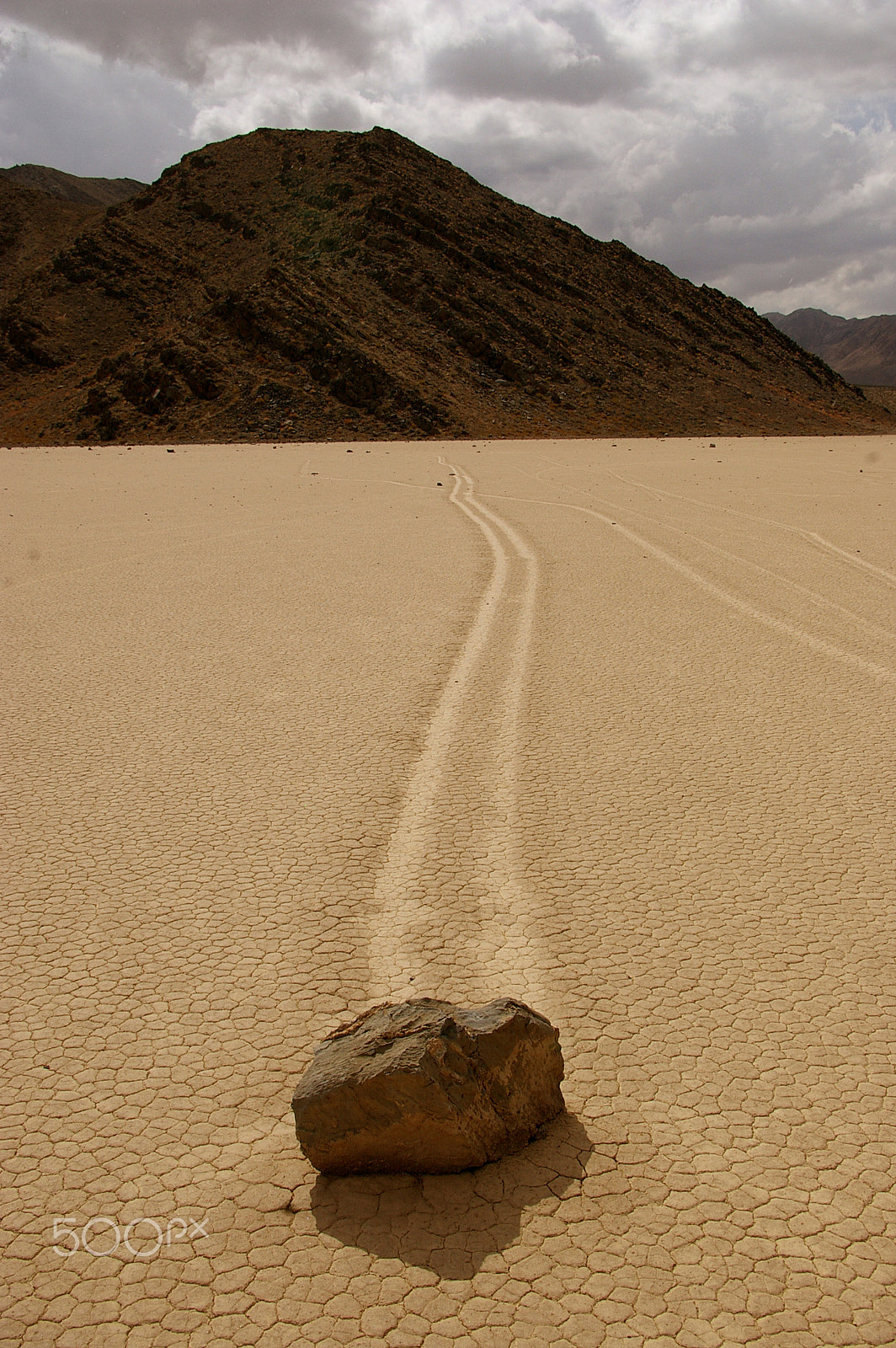 Samsung GX-1L sample photo. Racetrack valley, death valley np, usa photography