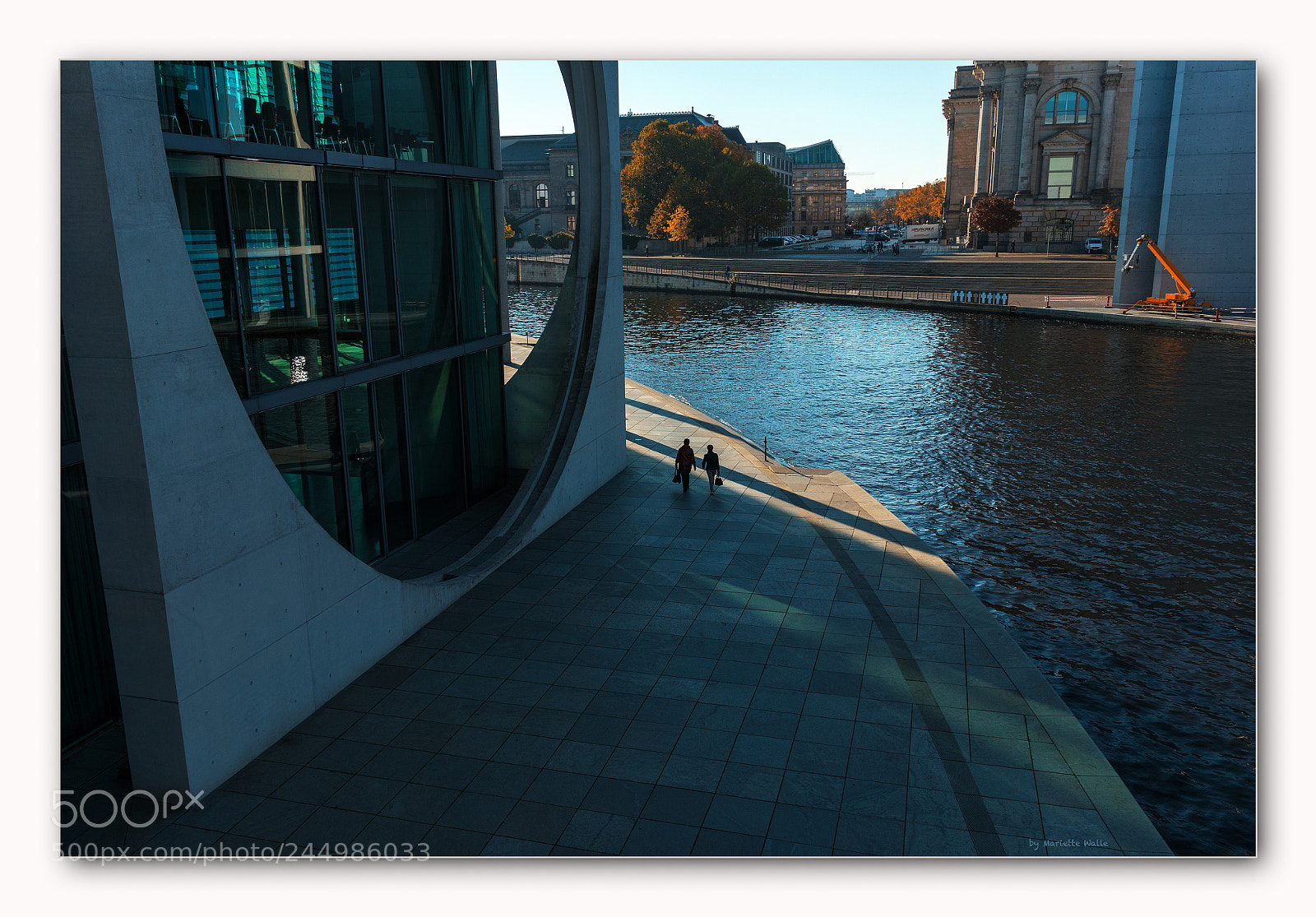 Canon EOS M5 sample photo. Das regierungsviertel photography