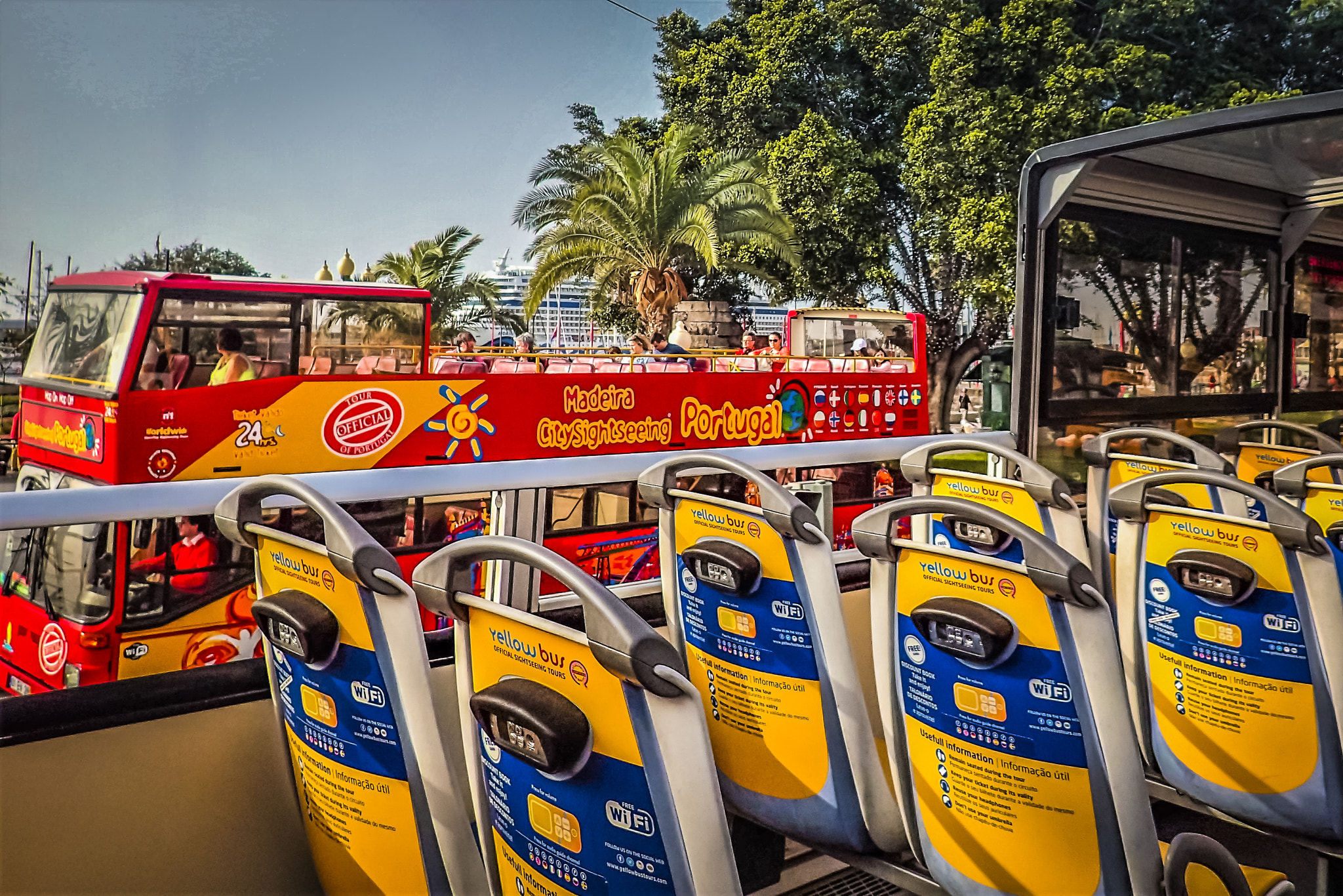 Olympus TG-3 sample photo. Funchal, madeira / portugal - touristic bus photography