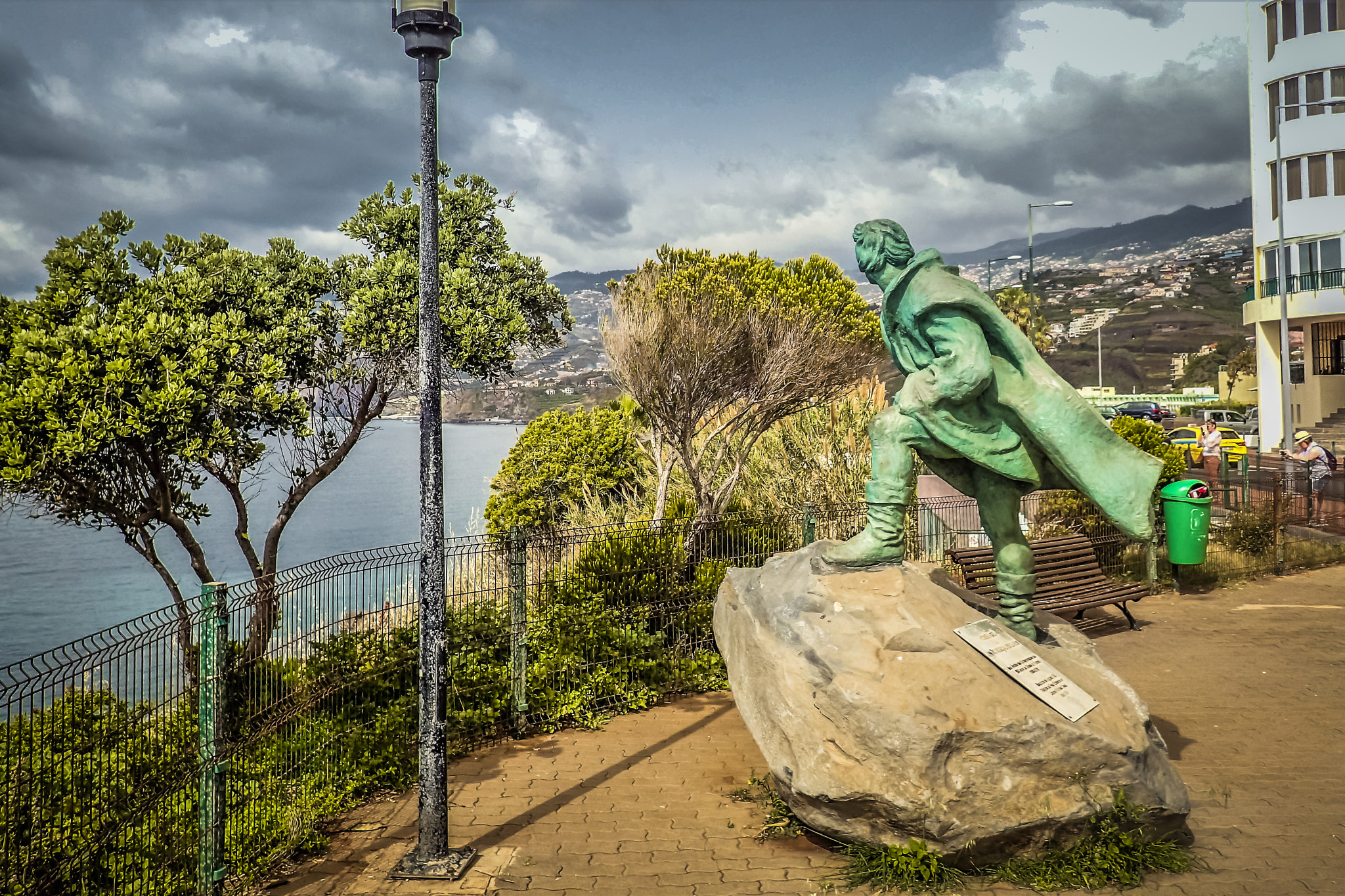 Olympus TG-3 sample photo. Funchal, madeira / portugal - green statue photography