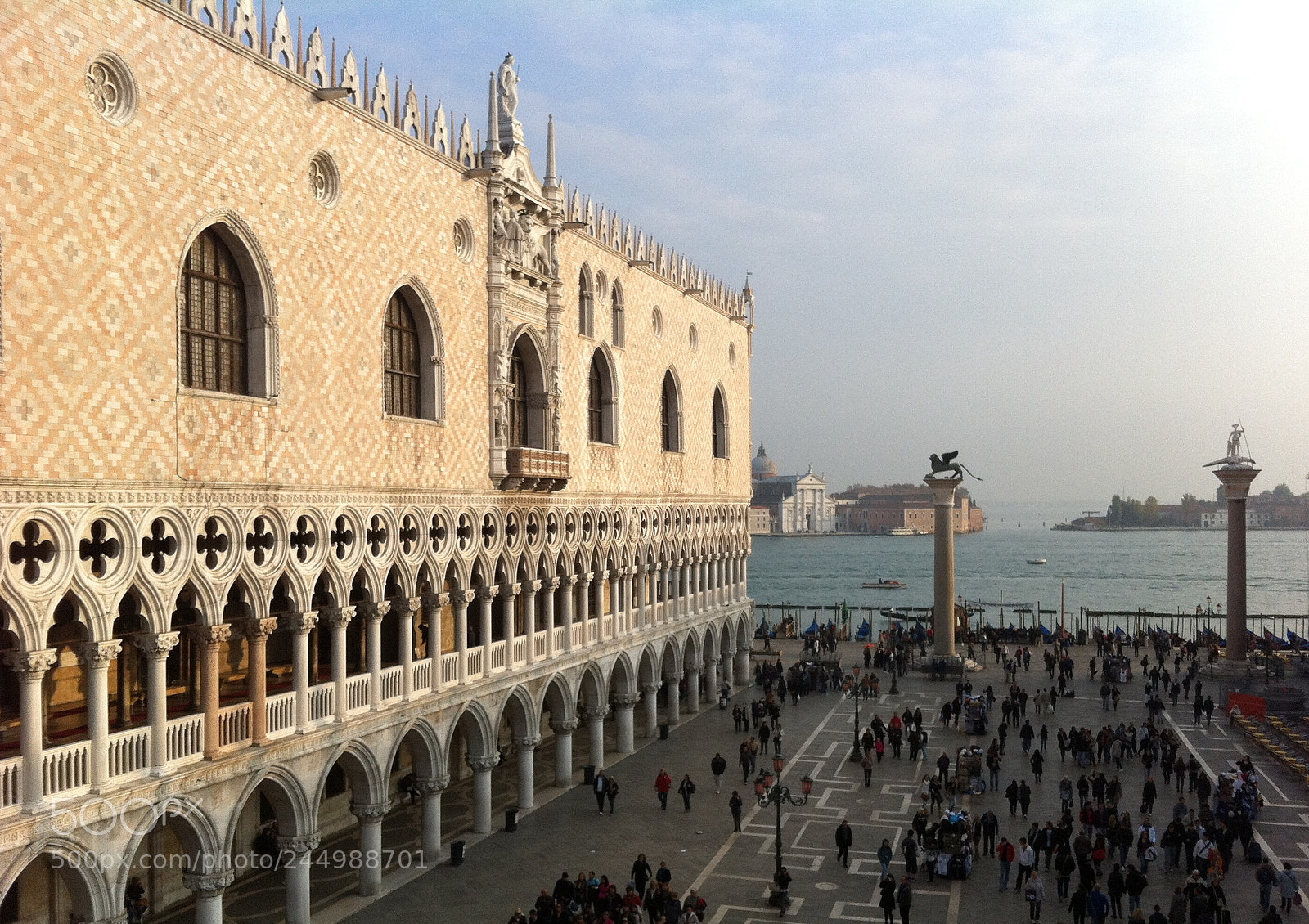 Apple iPhone 4 sample photo. Doge’s palace photography