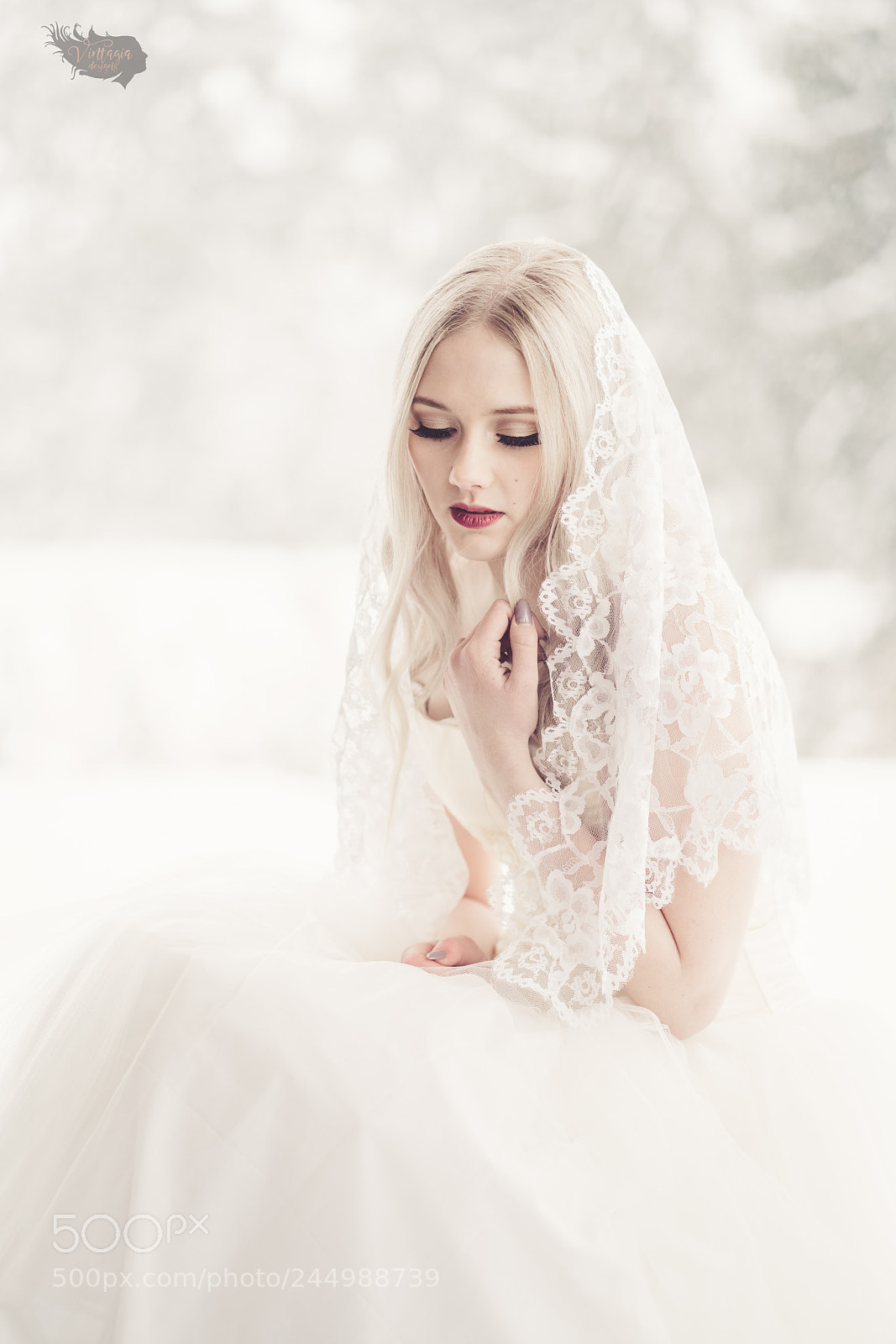 Sony a7R II sample photo. The bride wears white photography