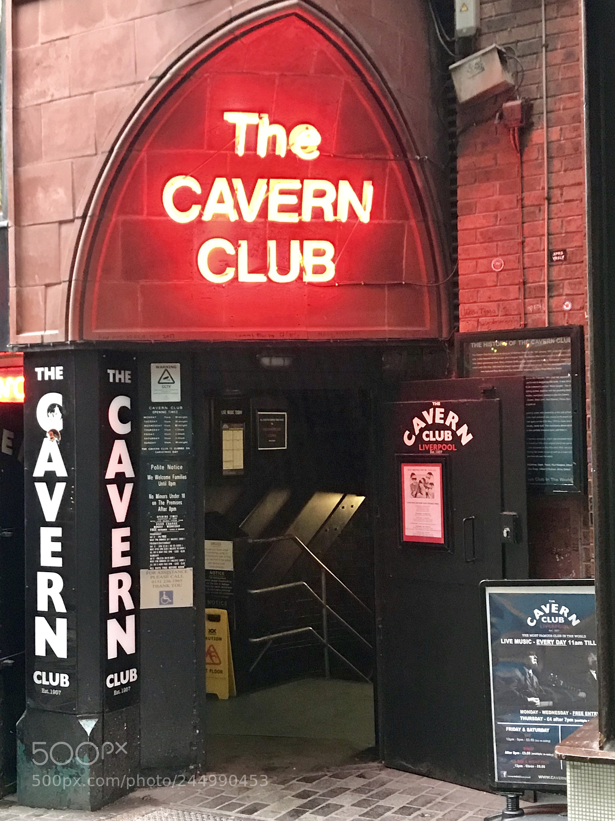 Apple iPhone 7 Plus sample photo. The cavern club liverpool photography