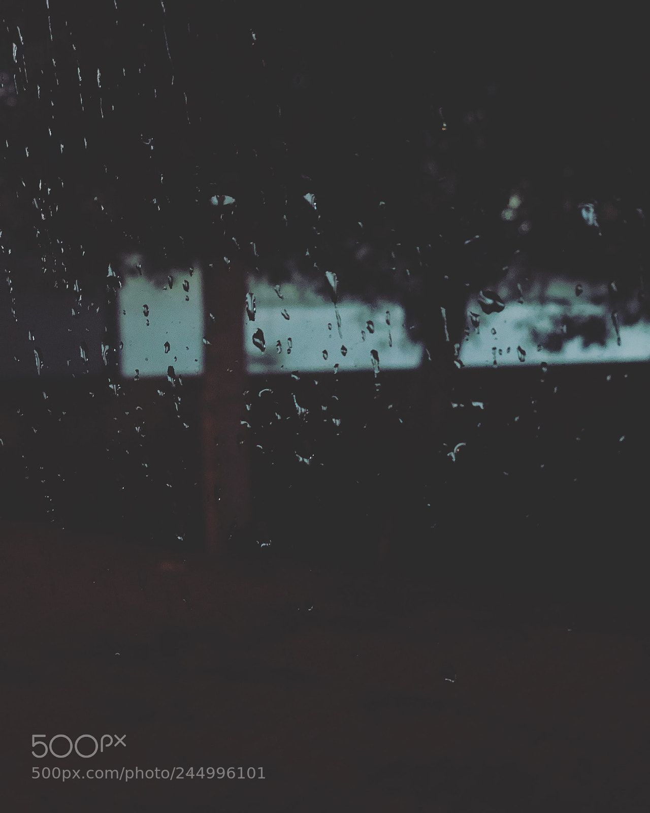 Apple iPhone X sample photo. Rain. photography