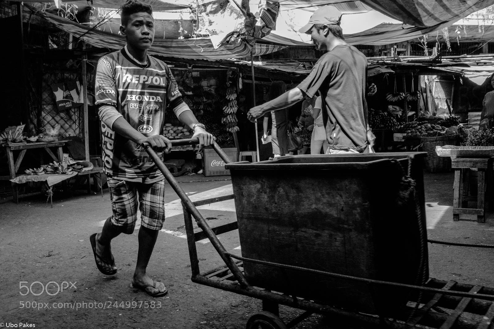 Sony a6300 sample photo. At the market photography
