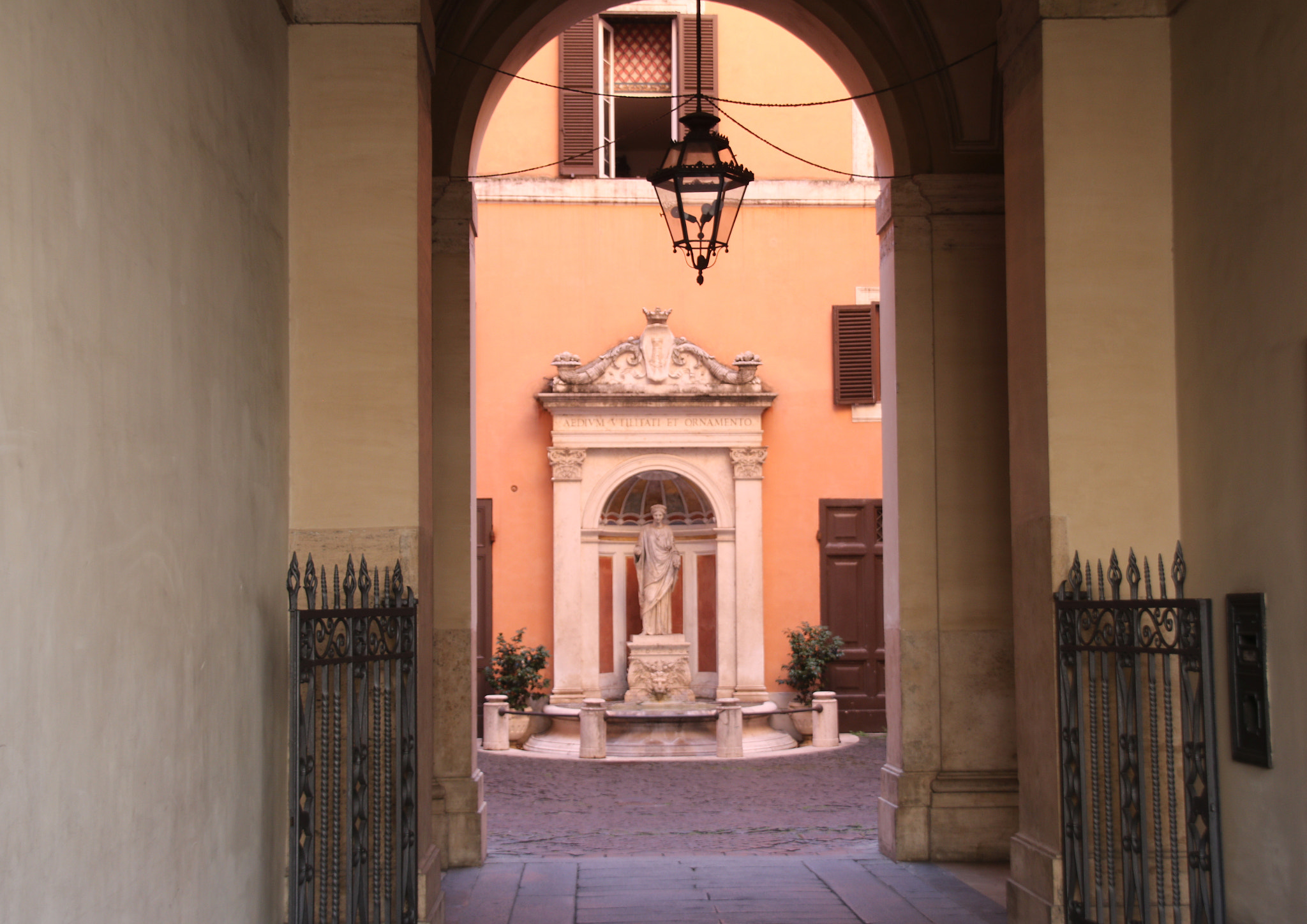 Sigma 18-200mm f/3.5-6.3 DC OS sample photo. Another interior courtyard photography