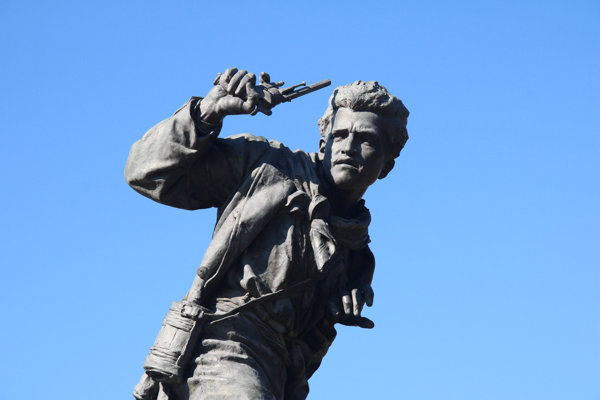 Sigma 18-200mm f/3.5-6.3 DC OS sample photo. Monument to enrico and giovanni cairoli photography