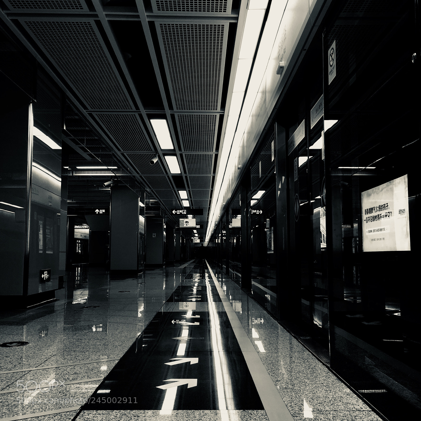 Apple iPhone 6s sample photo. Into the lines. photography