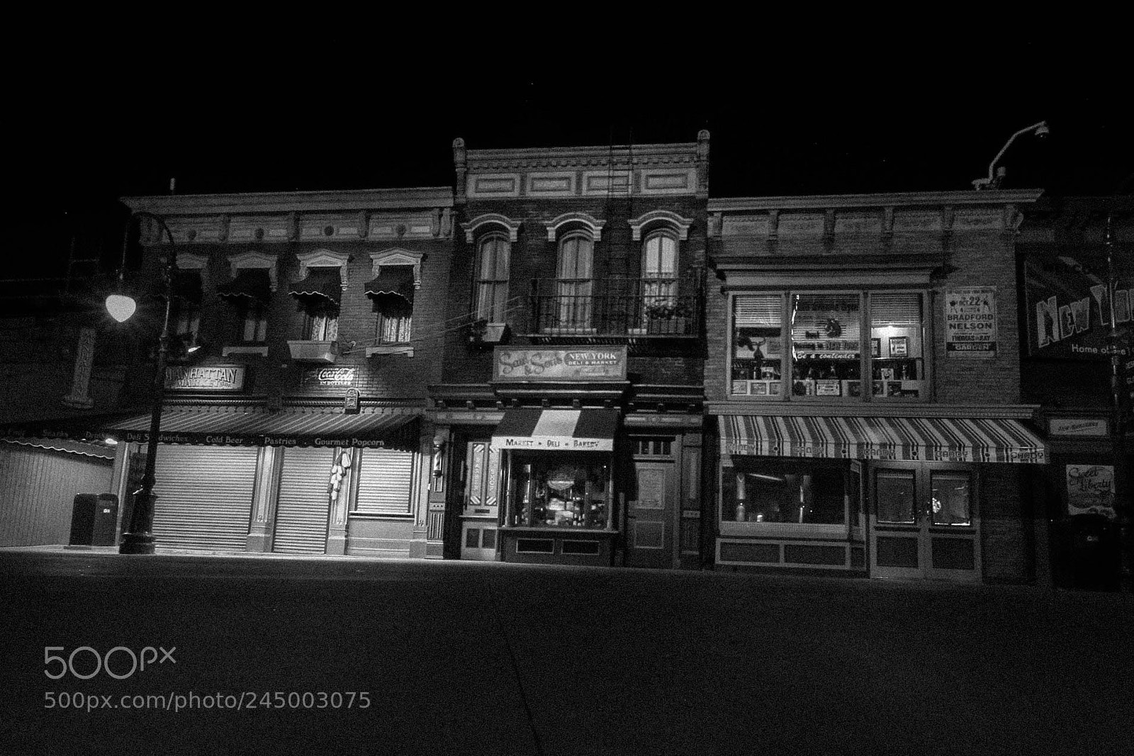 Canon EOS 550D (EOS Rebel T2i / EOS Kiss X4) sample photo. Old nyc photography