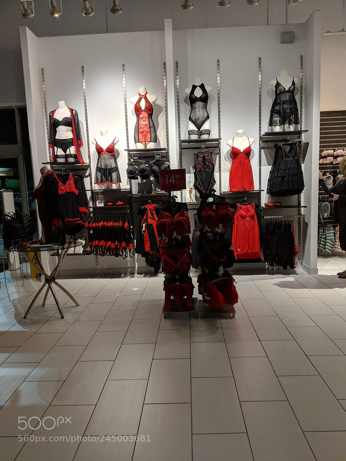 Google Pixel 2 sample photo. Red and black photography