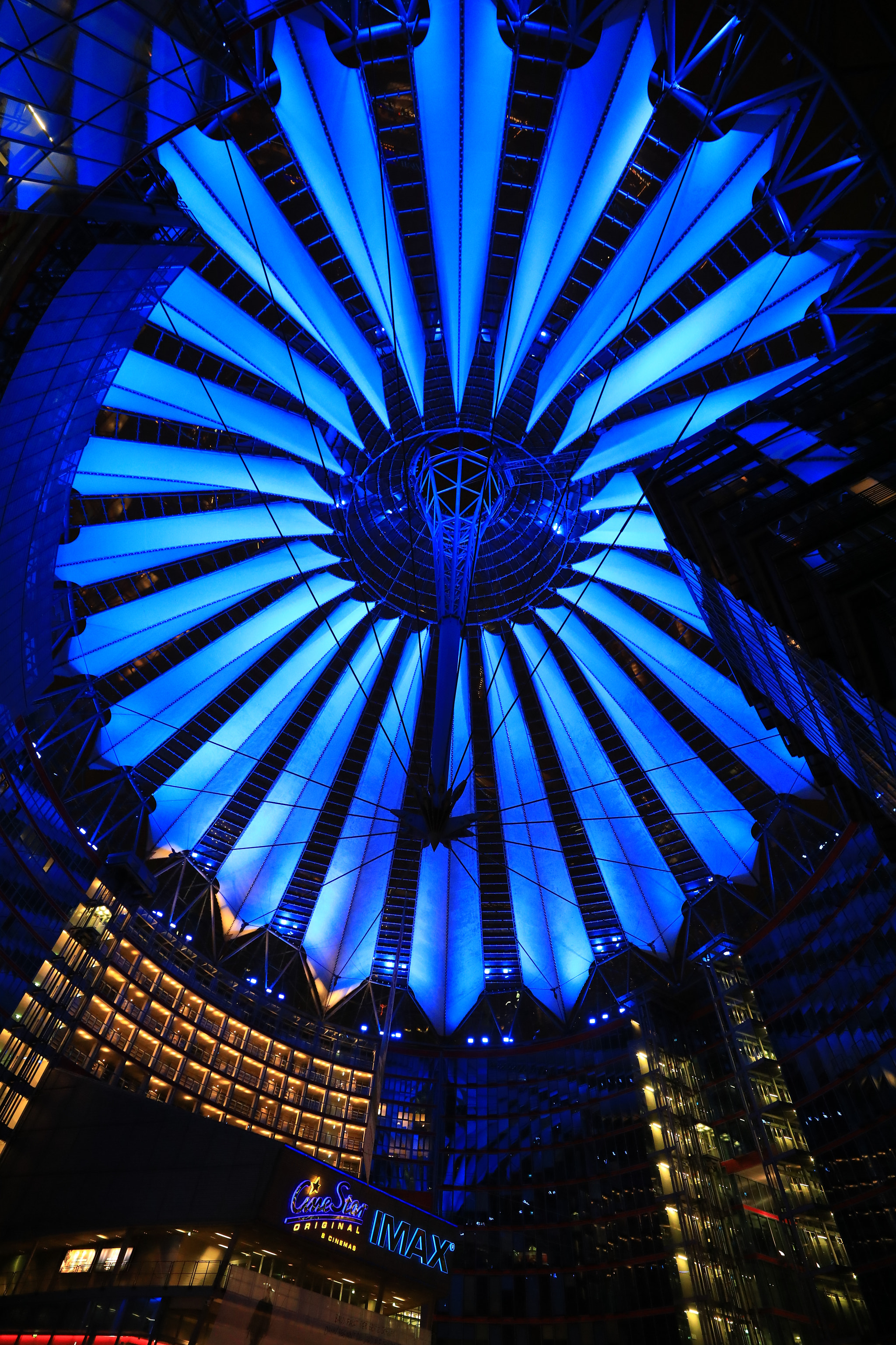 Canon EOS 5D Mark IV + Canon EF 16-35mm F2.8L III USM sample photo. Sony center, berlin. photography