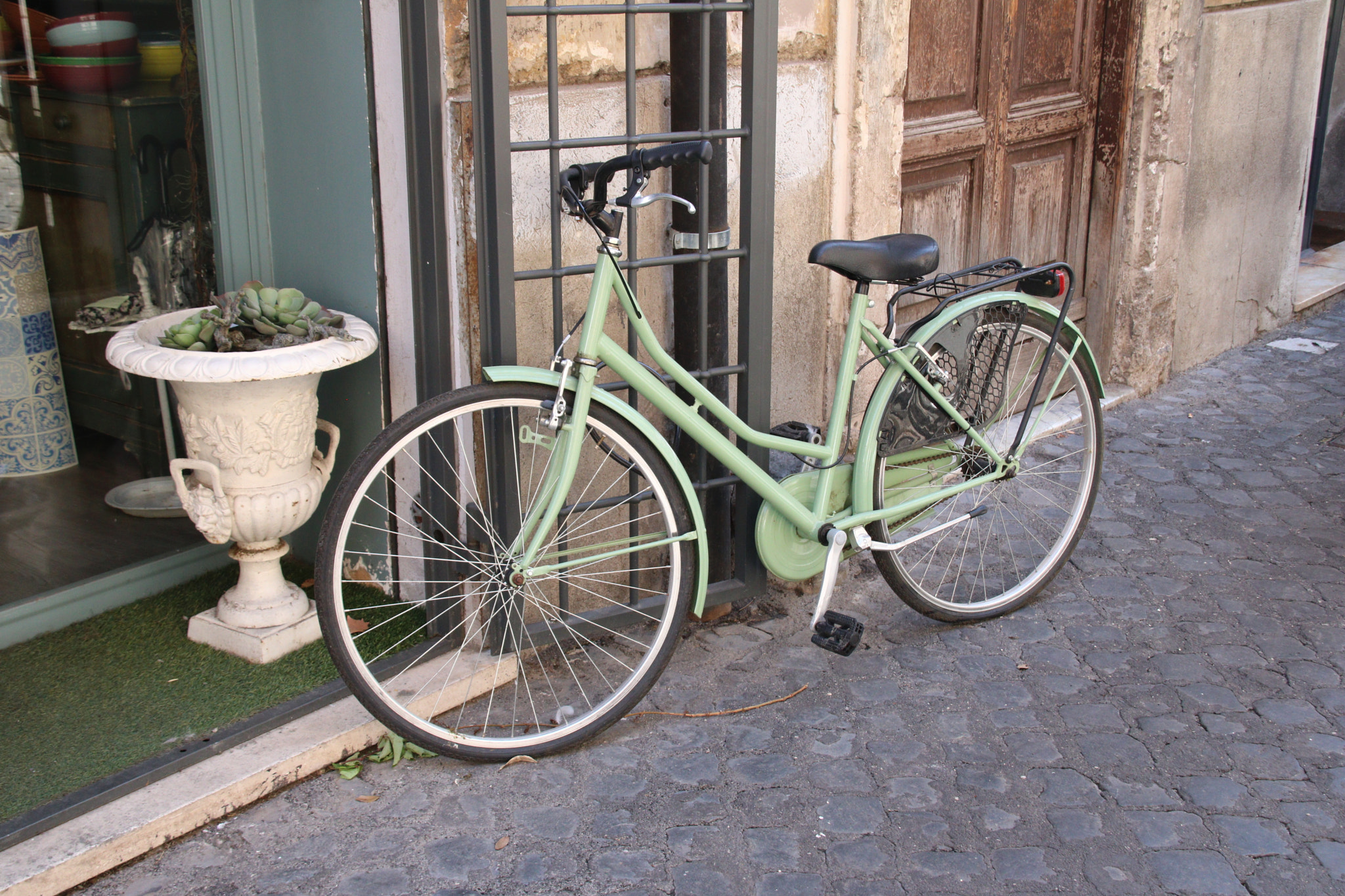 Sigma 18-200mm f/3.5-6.3 DC OS sample photo. Green bike anew photography