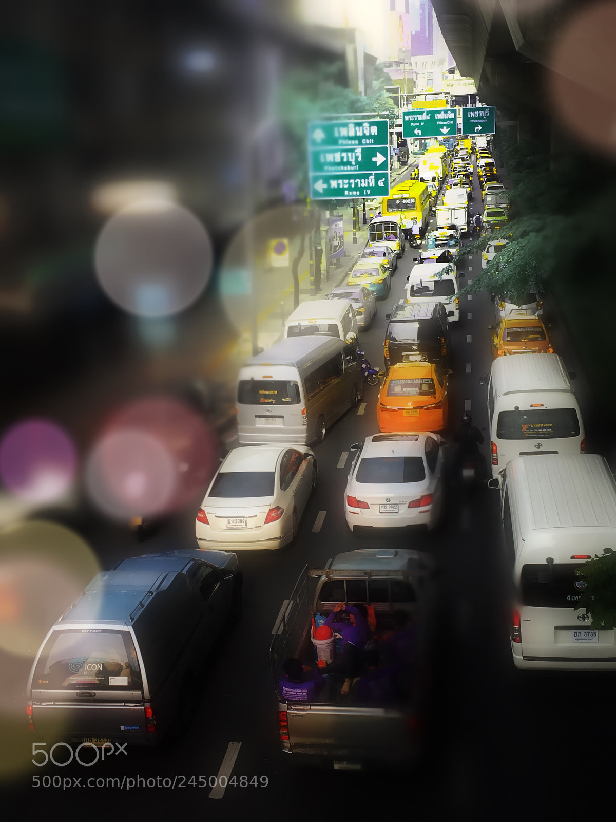 Apple iPhone SE sample photo. Bangkok traffic photography