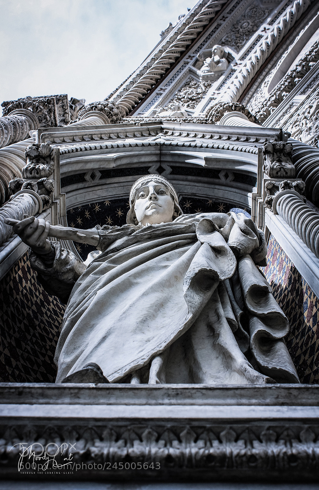 Canon EOS 550D (EOS Rebel T2i / EOS Kiss X4) sample photo. Santa reparata #1 photography