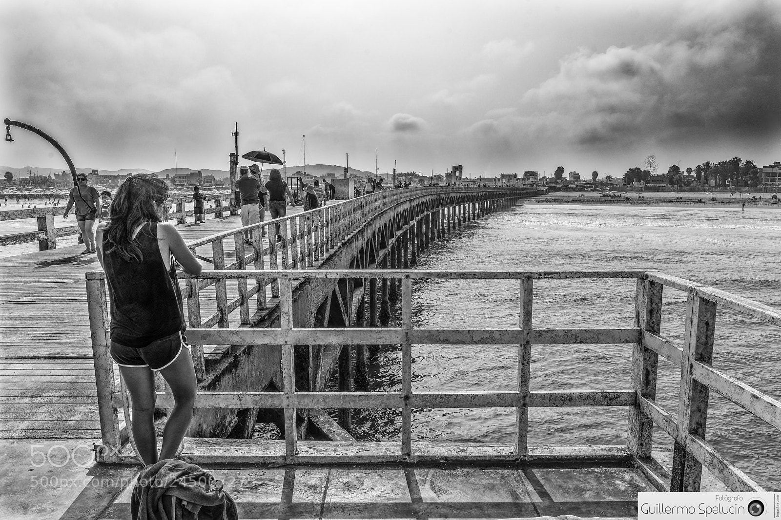 Sony a7R II sample photo. Cerro azul dock photography