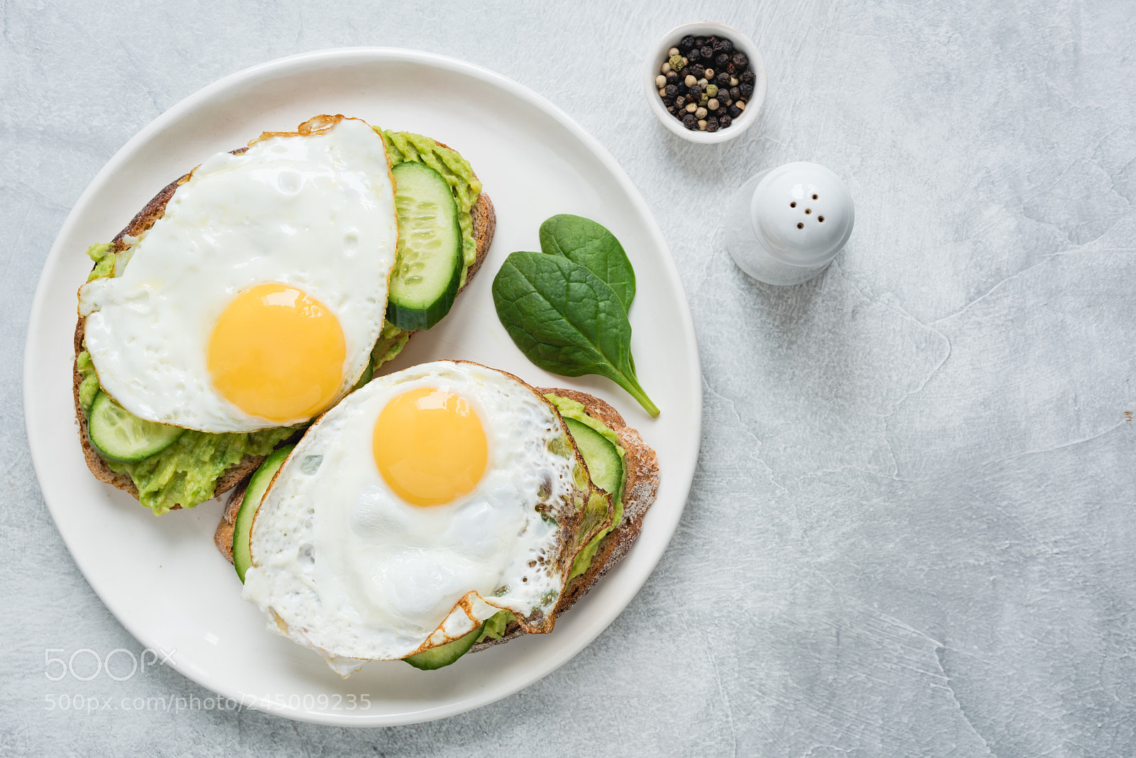 Nikon D810 sample photo. Two toasts with avocado photography