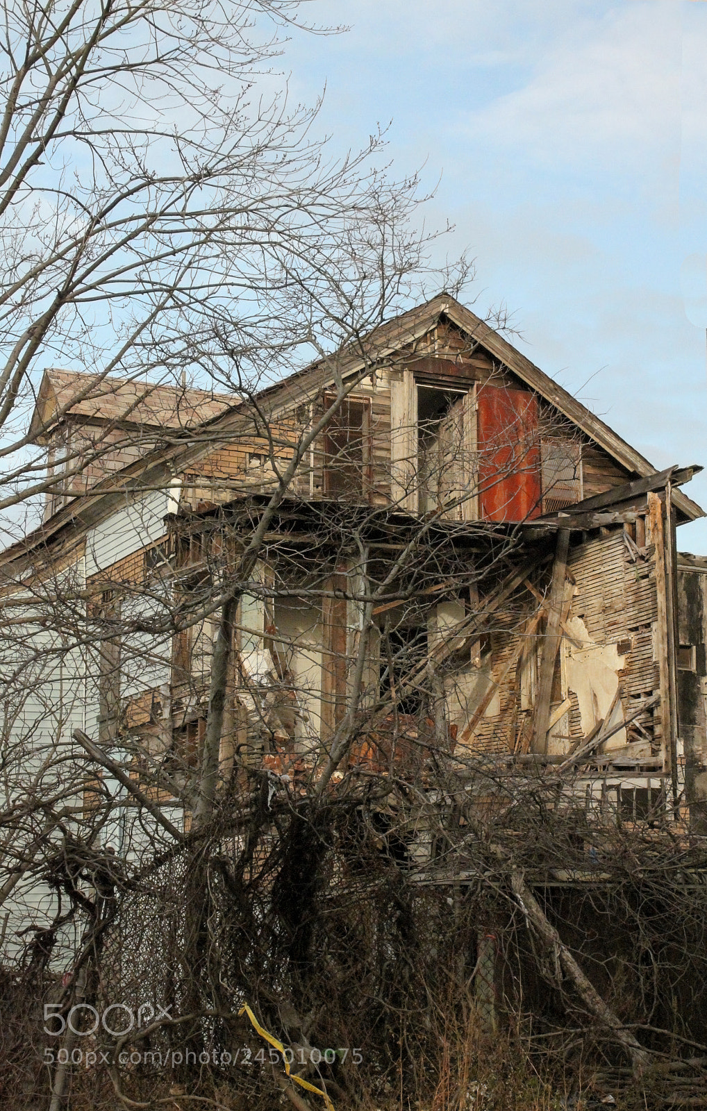 Canon EOS 500D (EOS Rebel T1i / EOS Kiss X3) sample photo. Dilapidated photography