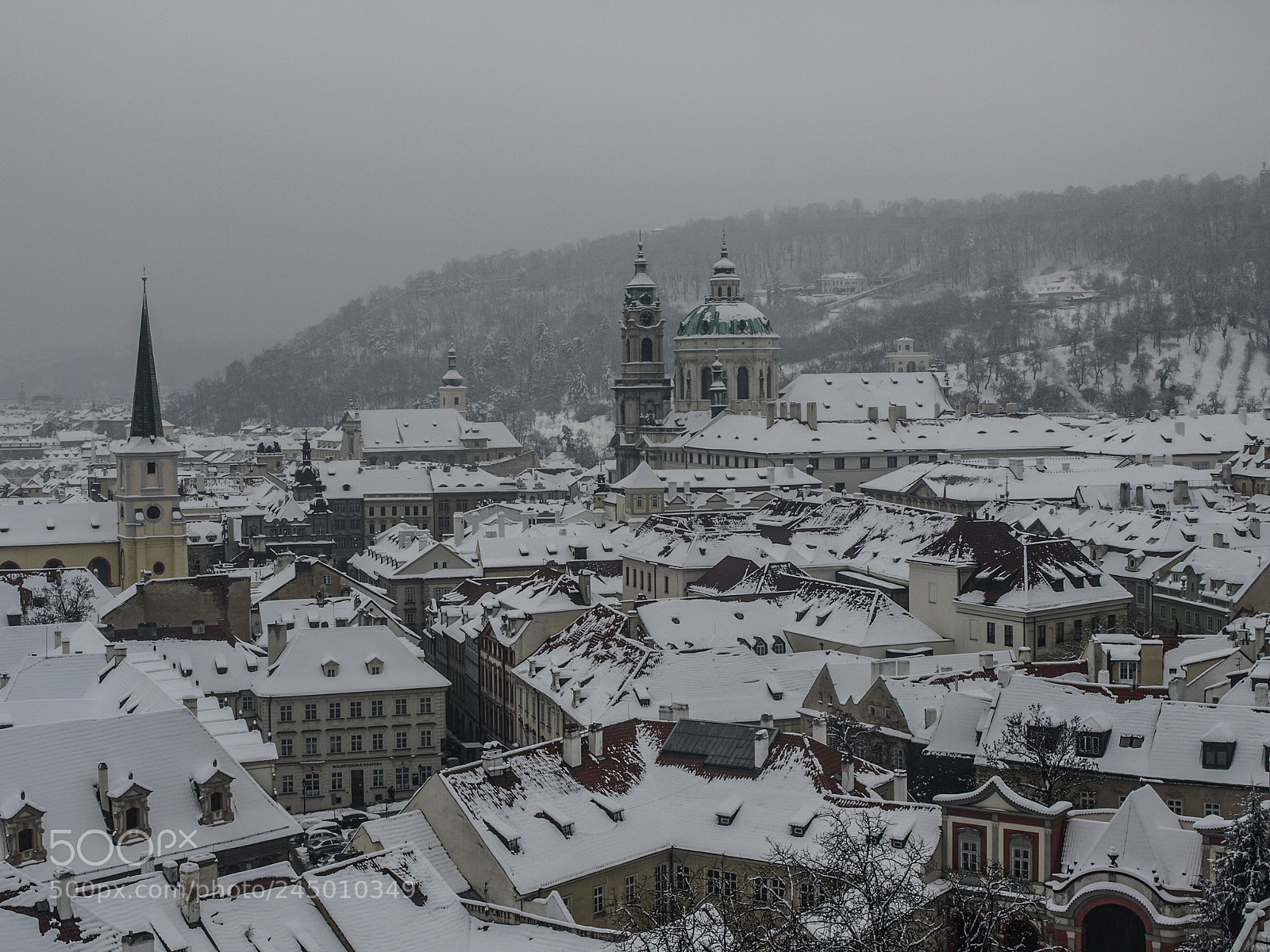 Olympus E-410 (EVOLT E-410) sample photo. Praga rooftops photography
