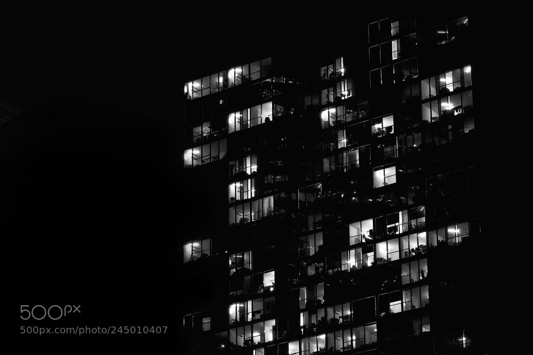 Canon EOS 550D (EOS Rebel T2i / EOS Kiss X4) sample photo. Apartment building photography