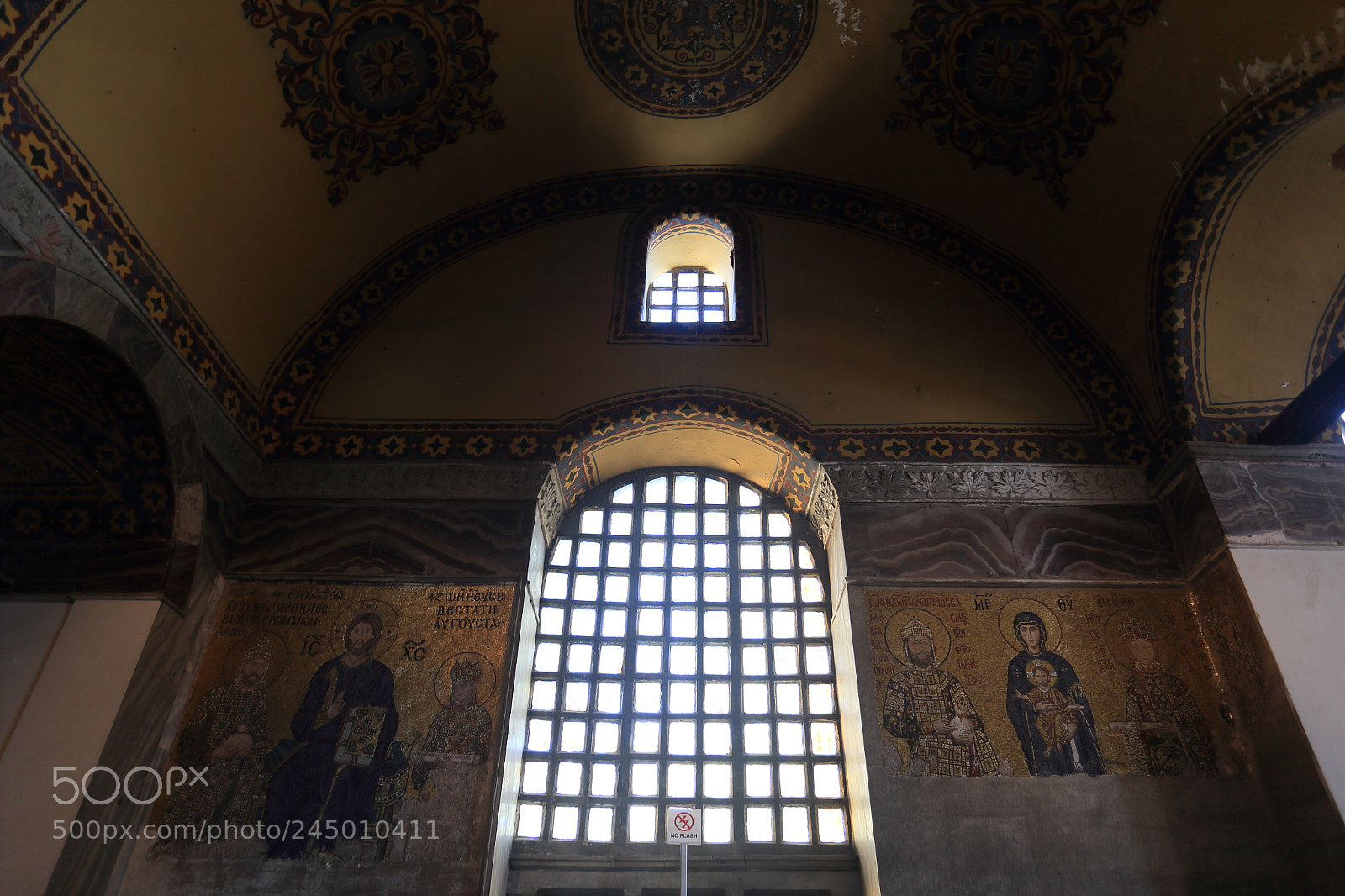 Canon EOS 6D + Canon EF 17-40mm F4L USM sample photo. Untitled photography