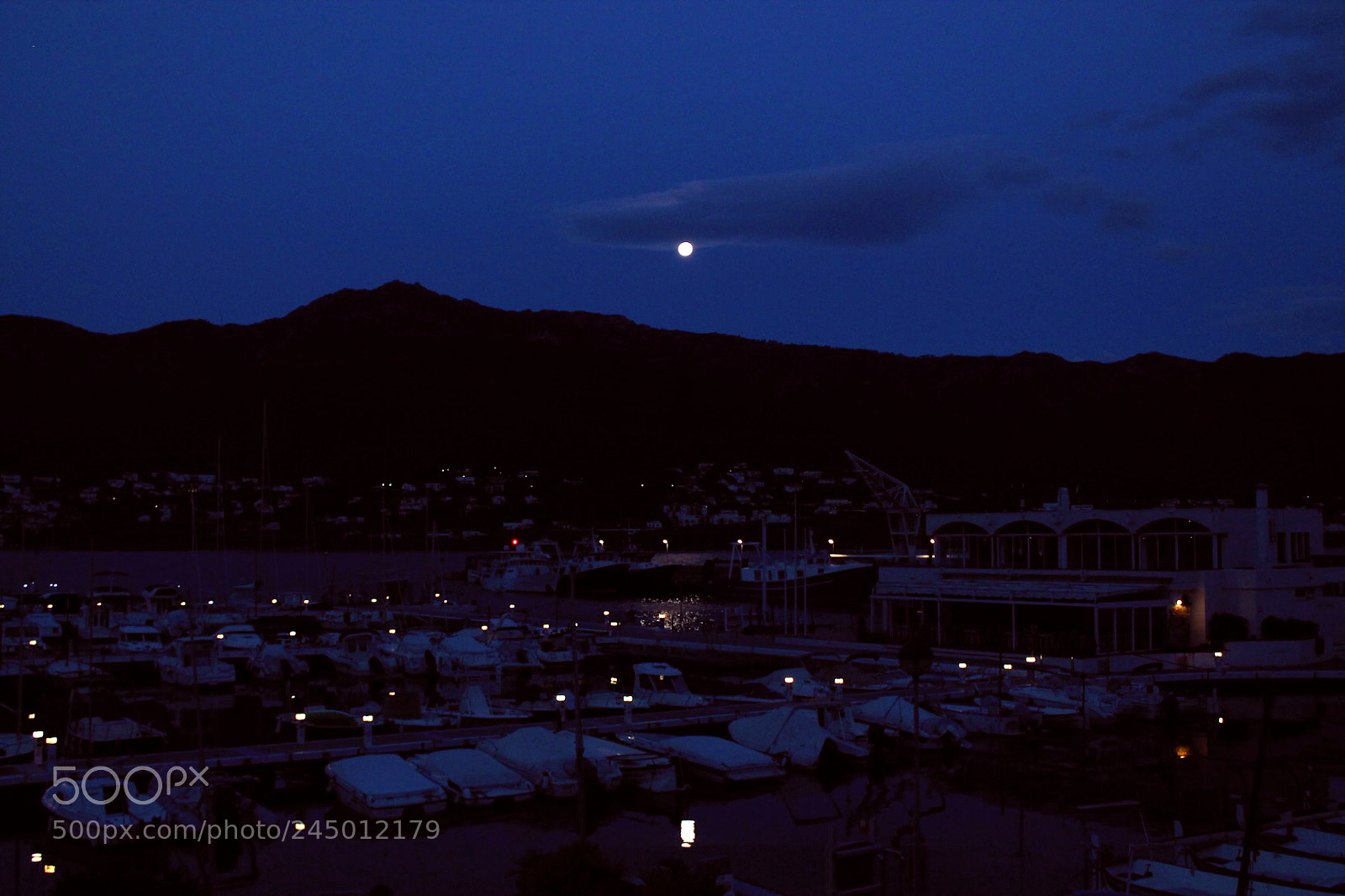 Canon EOS 1100D (EOS Rebel T3 / EOS Kiss X50) sample photo. Early rising and the photography