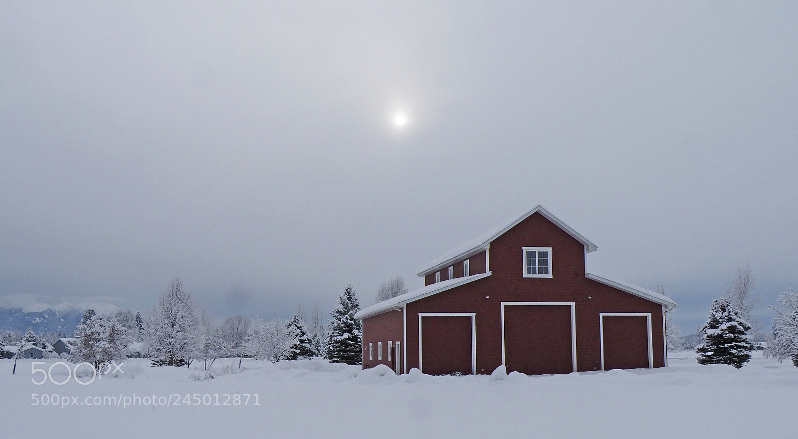 Olympus OM-D E-M5 II sample photo. Barn in morning snow photography