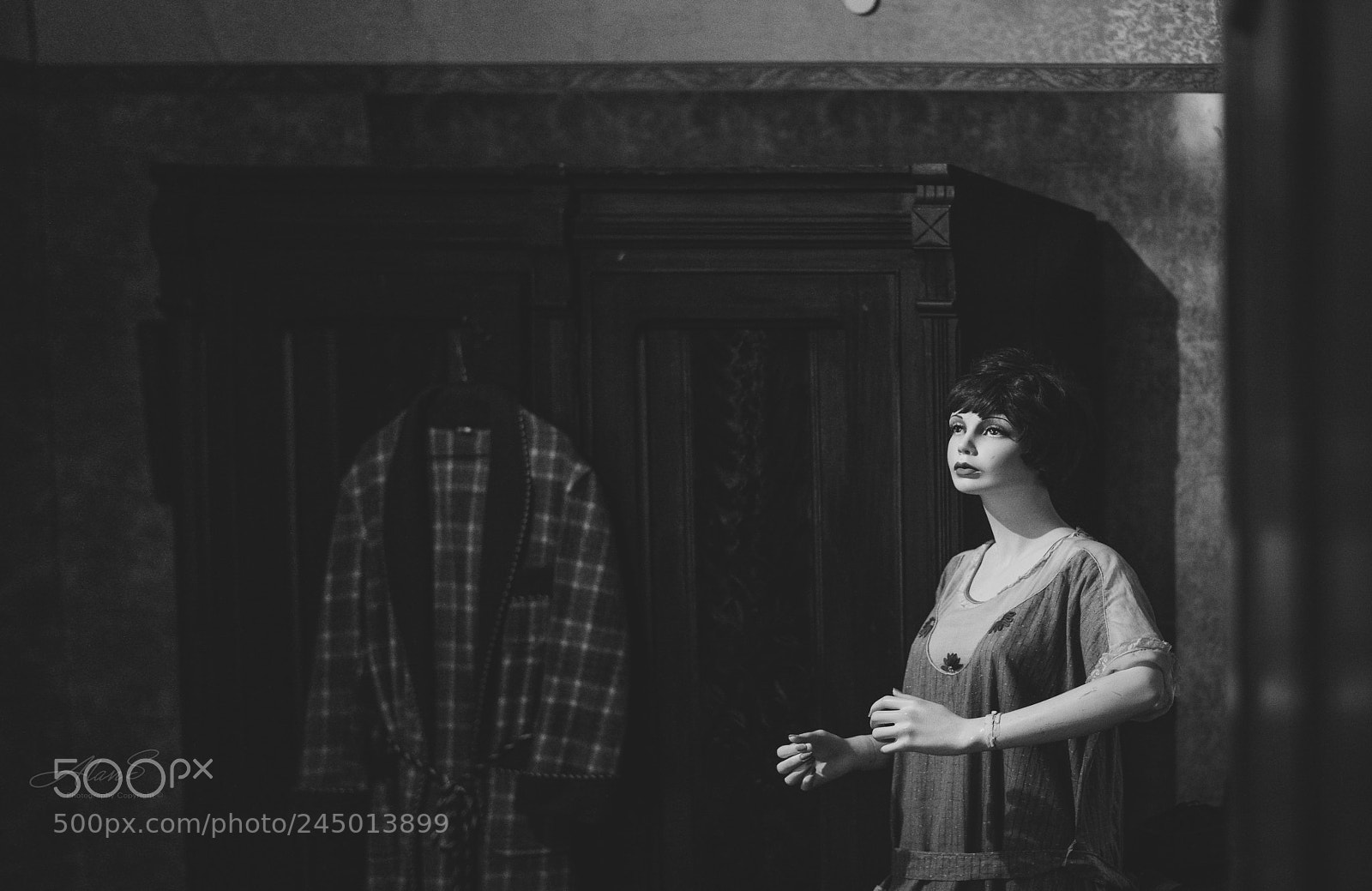 Leica M (Typ 240) sample photo. Maid and gown photography