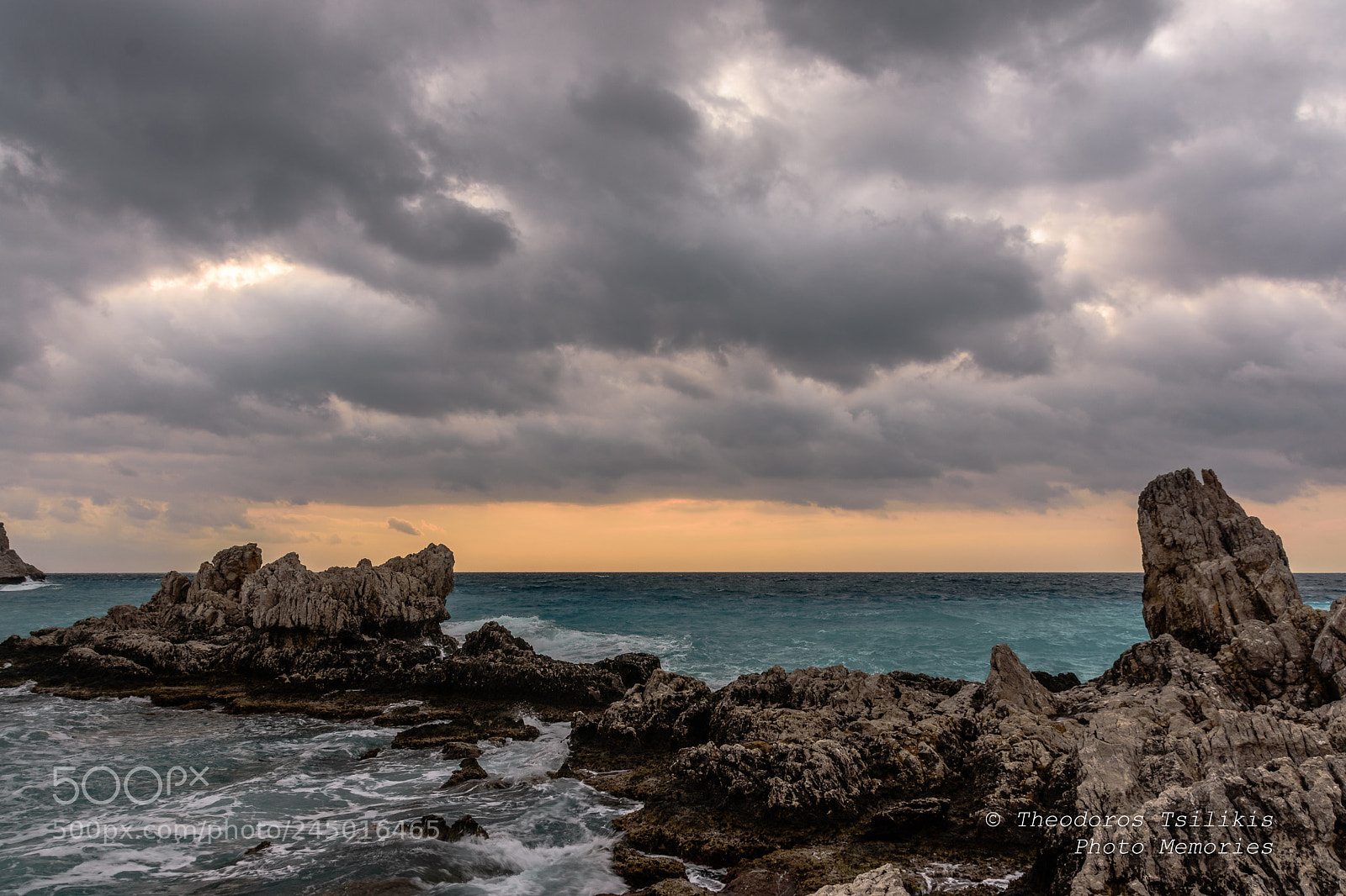 Nikon D7200 sample photo. Sunrise at rocky beach photography