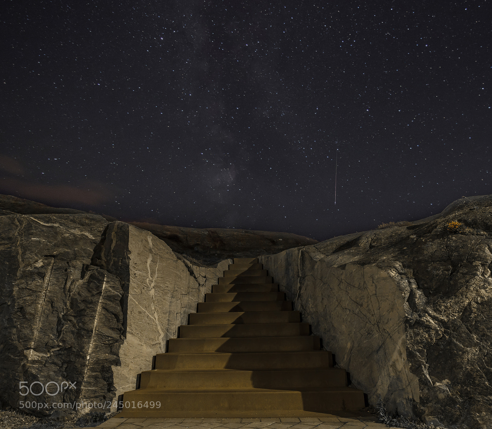 Canon EOS 7D Mark II sample photo. Stairway to space photography
