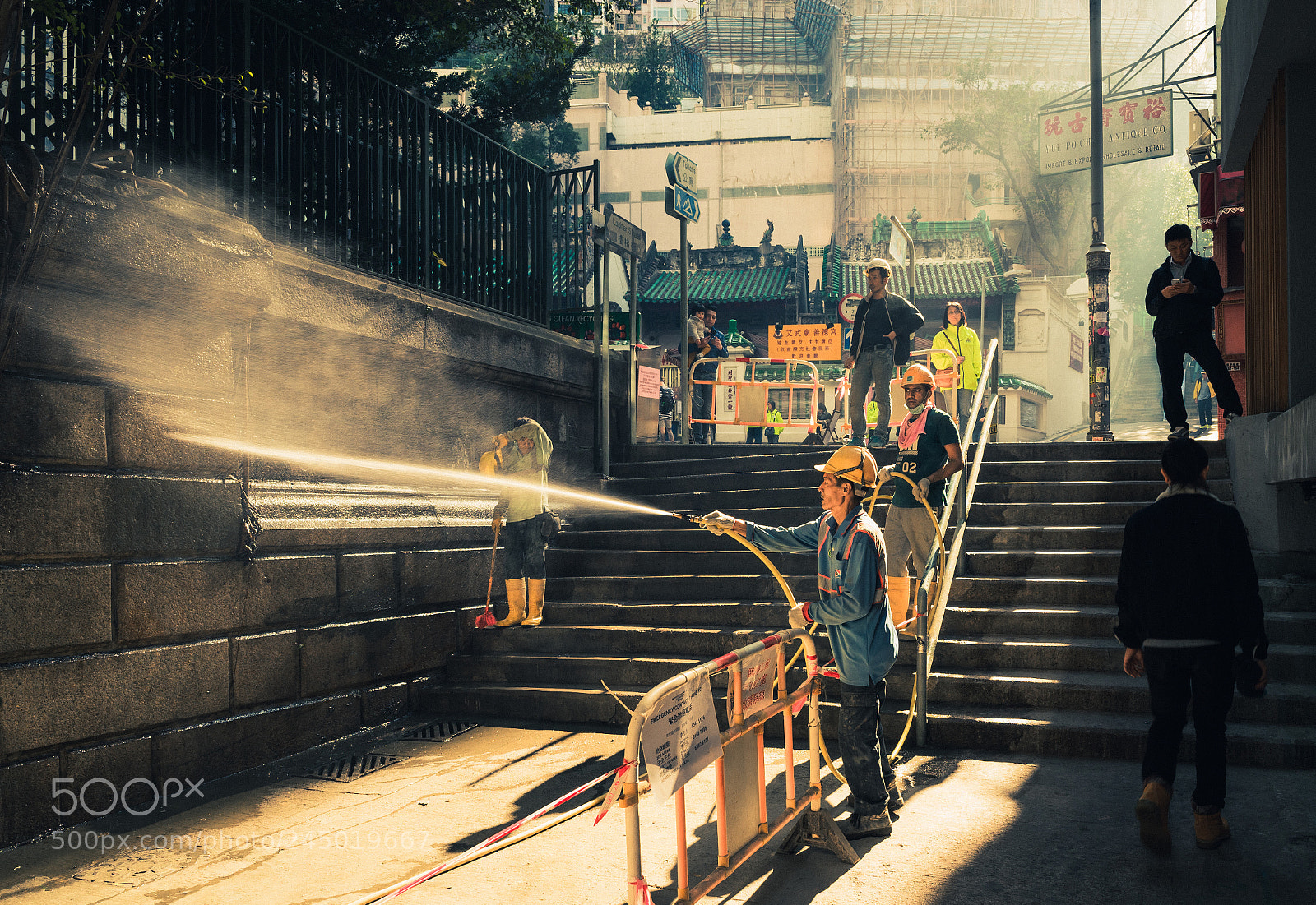 Sony a7 II sample photo. Street light of old photography