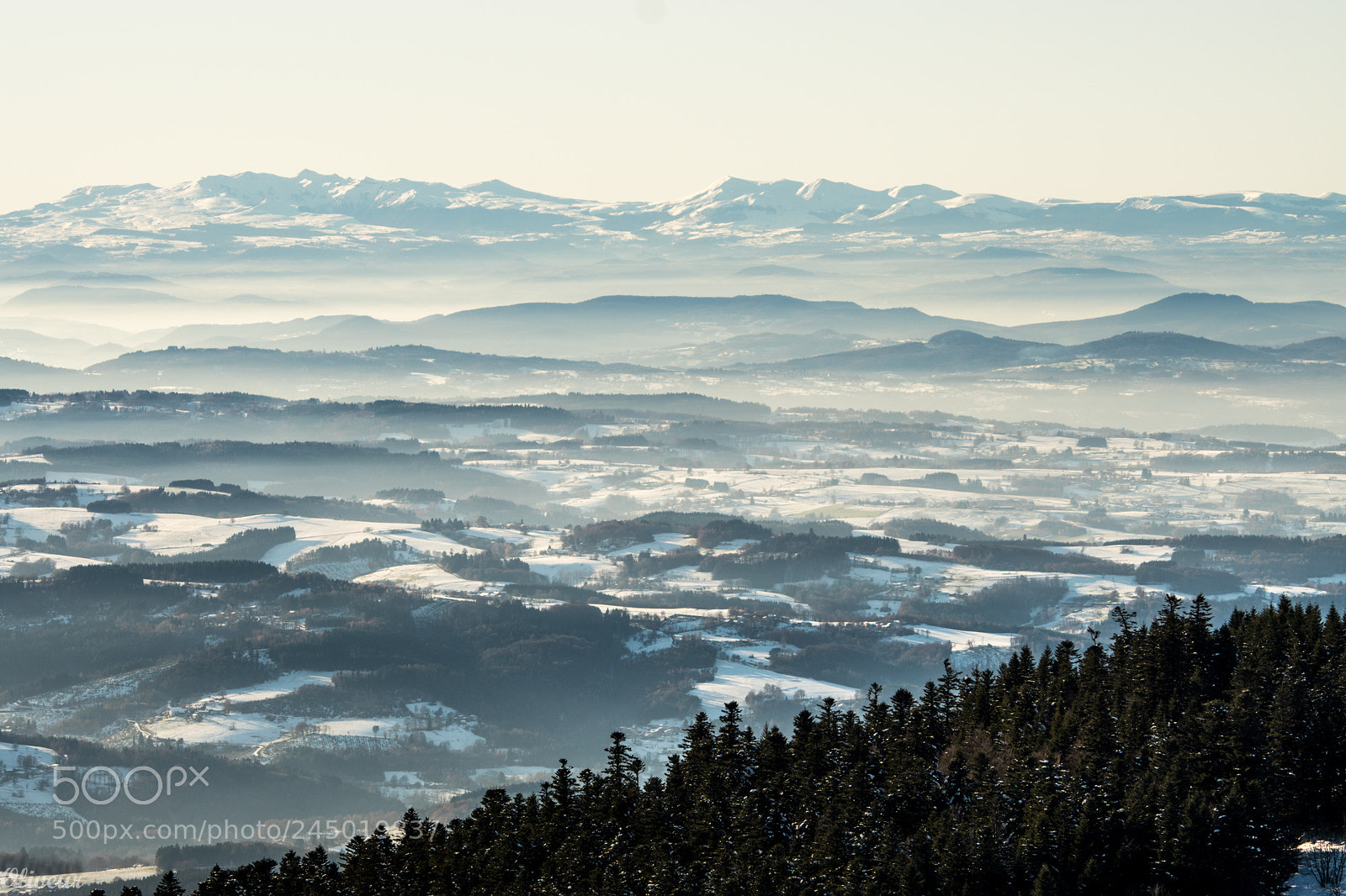 Sony ILCA-77M2 sample photo. Le sancy e les photography