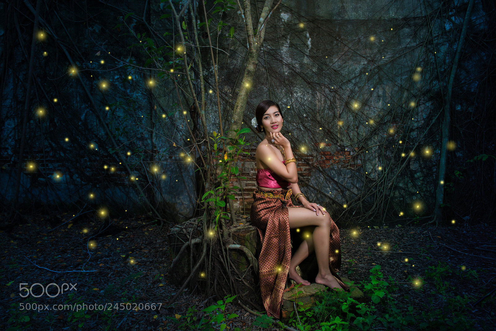 Nikon D800 sample photo. Thai dress fashion photography