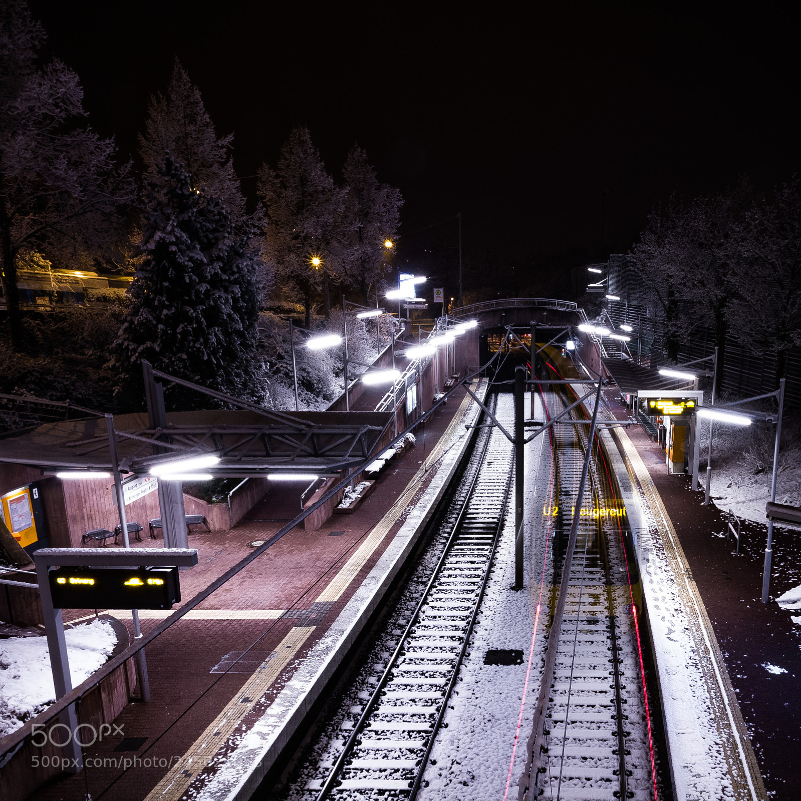 Canon EOS 550D (EOS Rebel T2i / EOS Kiss X4) sample photo. U bahn herderplatz photography