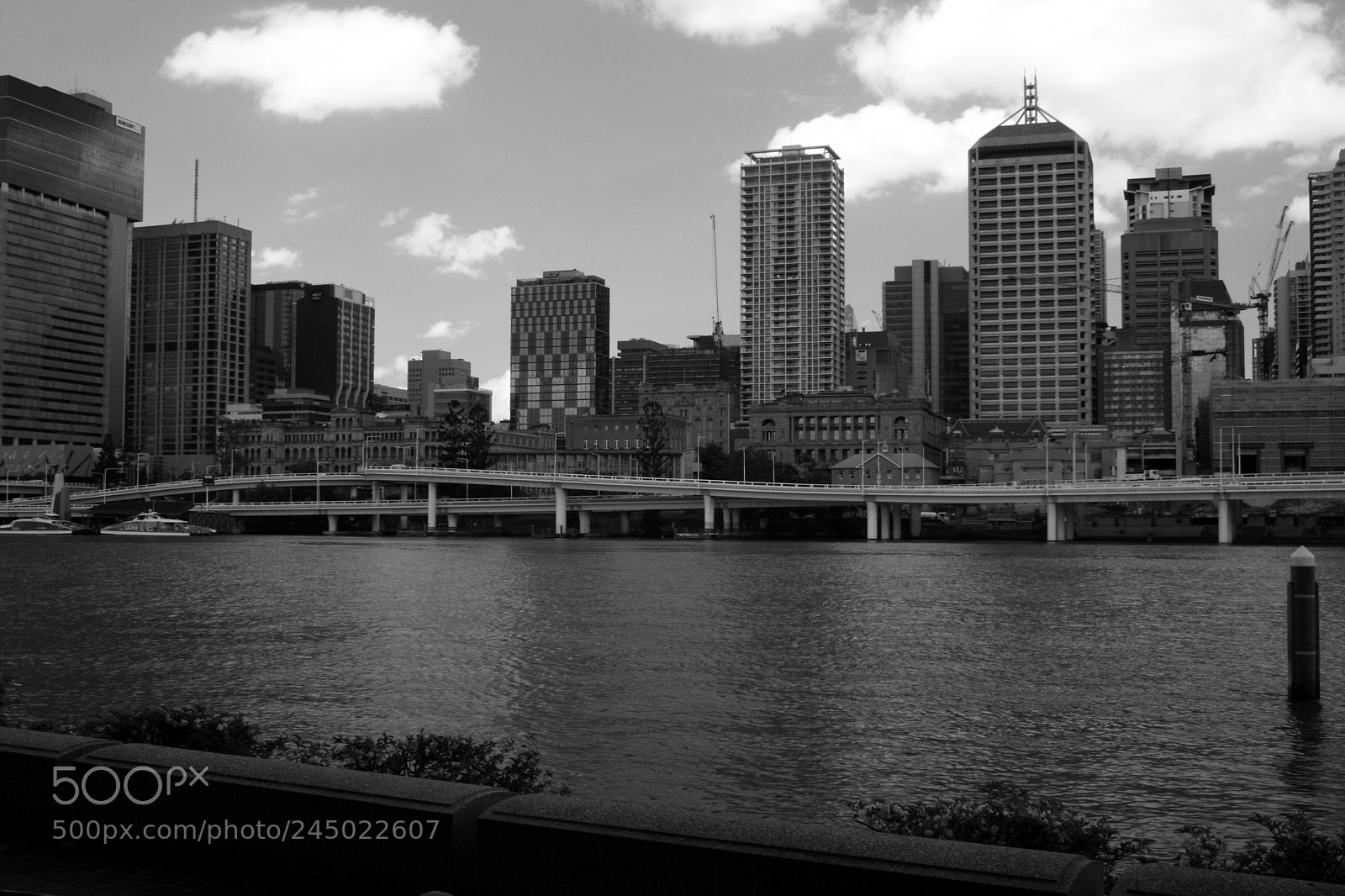 Canon EF-S 18-55mm F3.5-5.6 II sample photo. Brisbane cbd photography