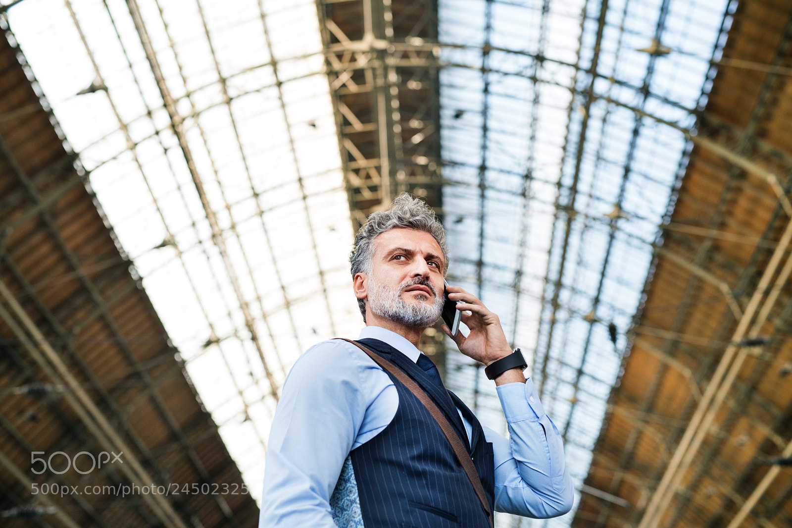 Nikon D5 sample photo. Mature businessman with smartphone photography