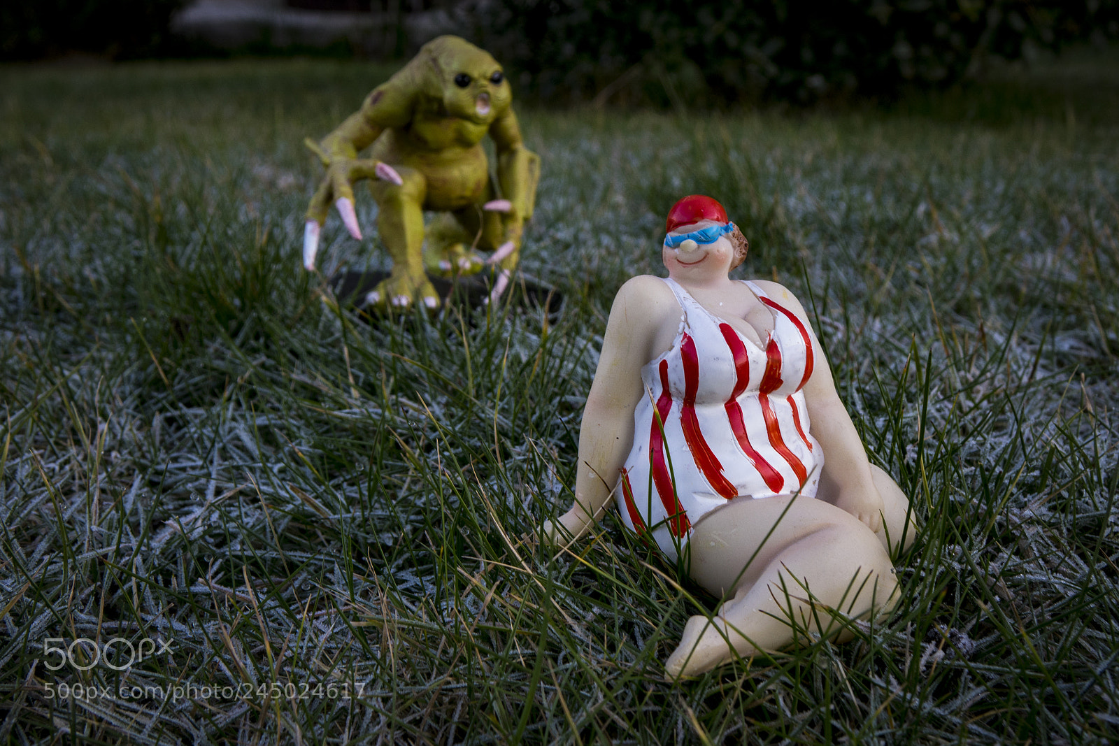 Sony Cyber-shot DSC-RX10 II sample photo. Hes behind you photography