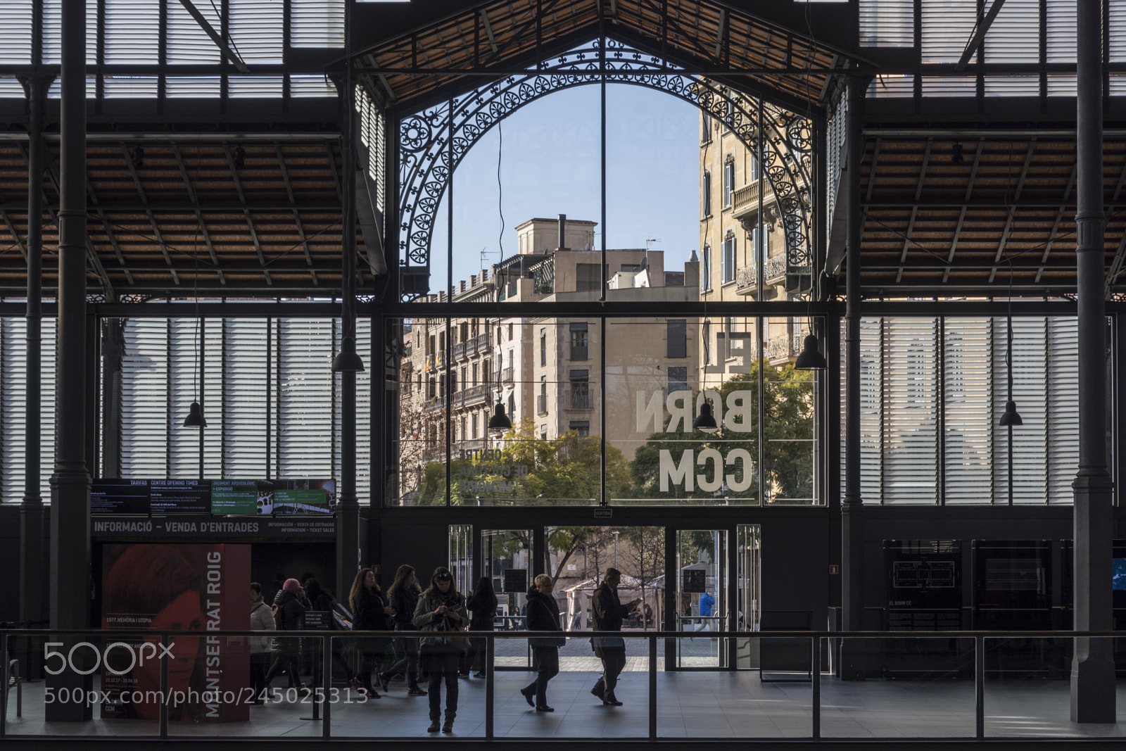 Nikon D7200 sample photo. Mercado del borne. barcelona photography