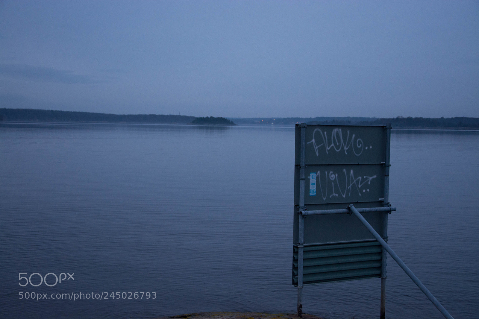 Nikon D5200 sample photo. Sign at the water photography