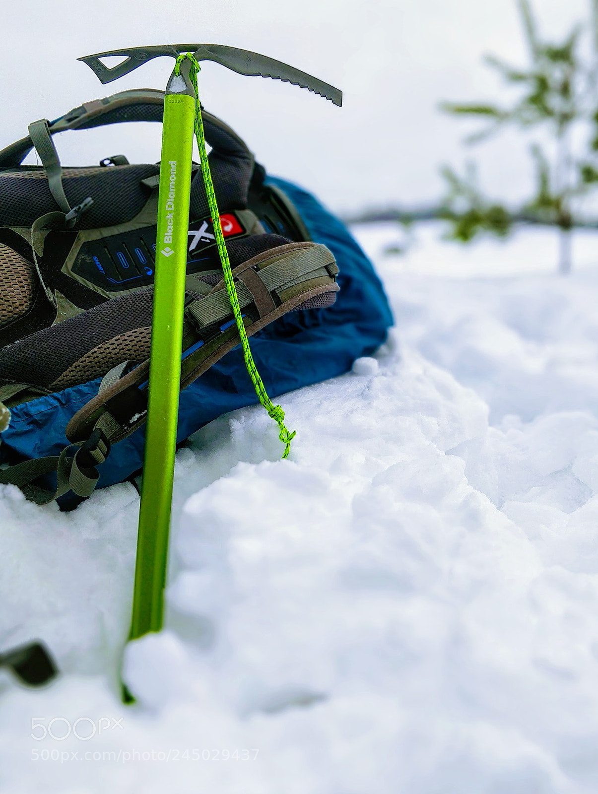 OnePlus 5 sample photo. Ice axe photography