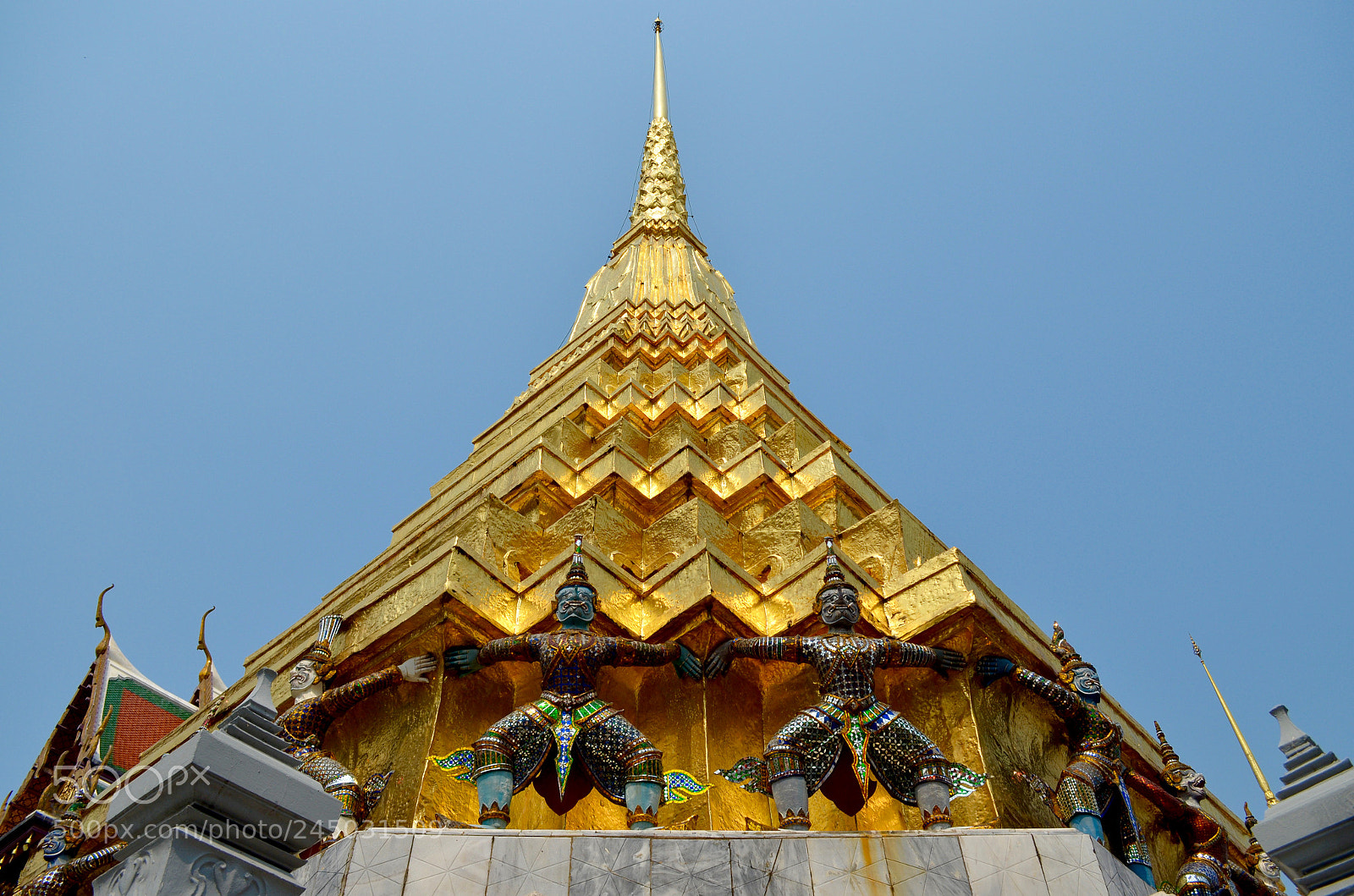 Nikon D5100 sample photo. Bangkok temple photography