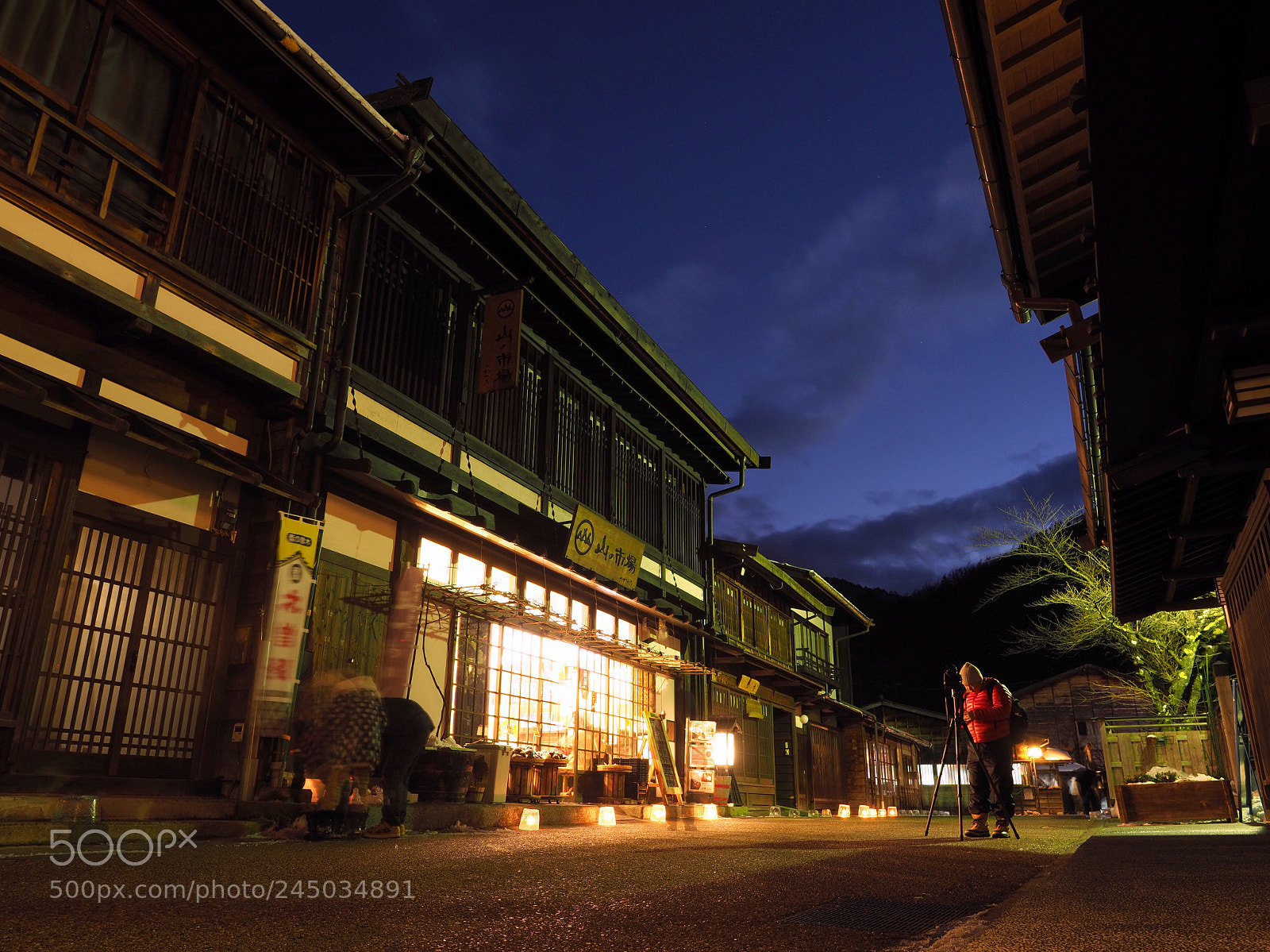 Olympus OM-D E-M1 Mark II sample photo. 撮影準備 ready to shoot | 奈良井宿 naraijyuku photography