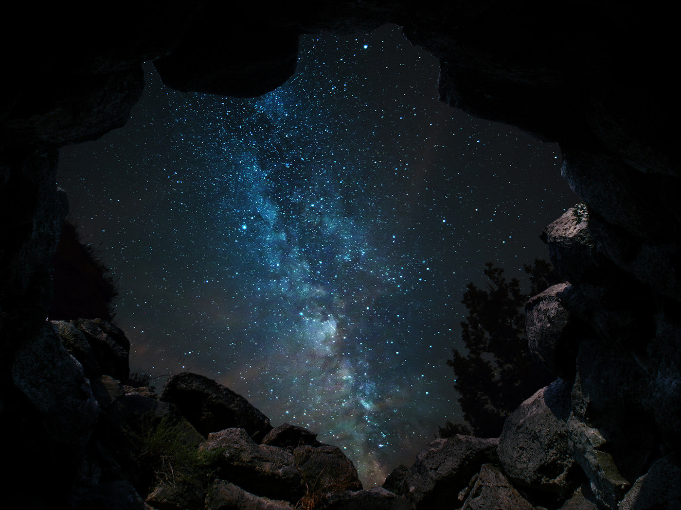 KONICA MINOLTA DiMAGE Z5 sample photo. Milky way from crater photography