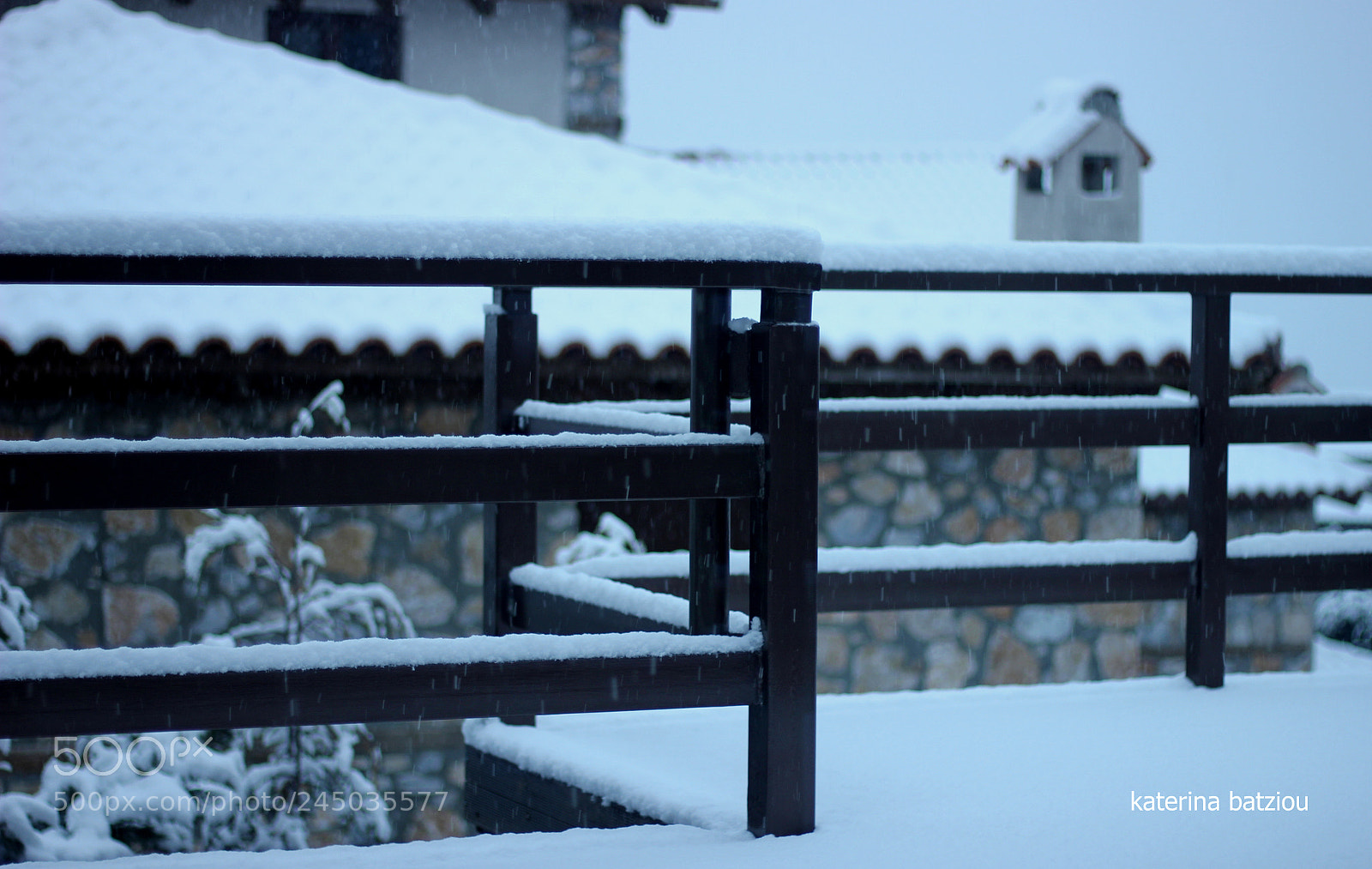Canon EOS 550D (EOS Rebel T2i / EOS Kiss X4) sample photo. Snow snow snow photography