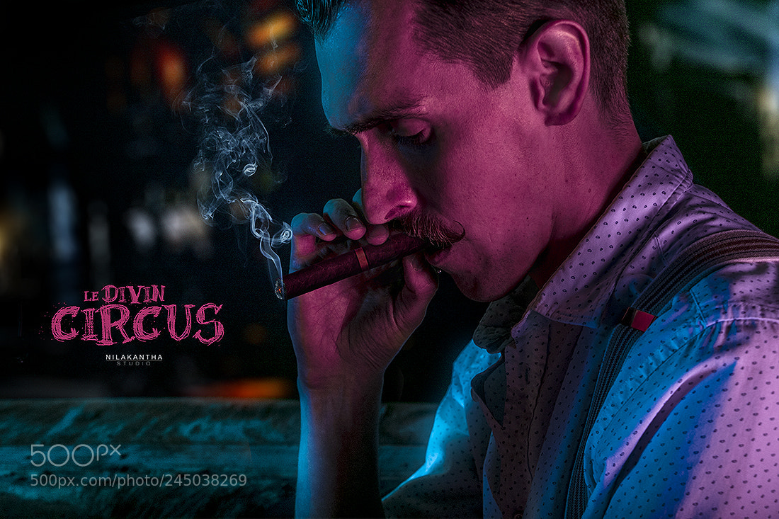 Canon EOS 7D Mark II sample photo. Lanceur de couteaux photography