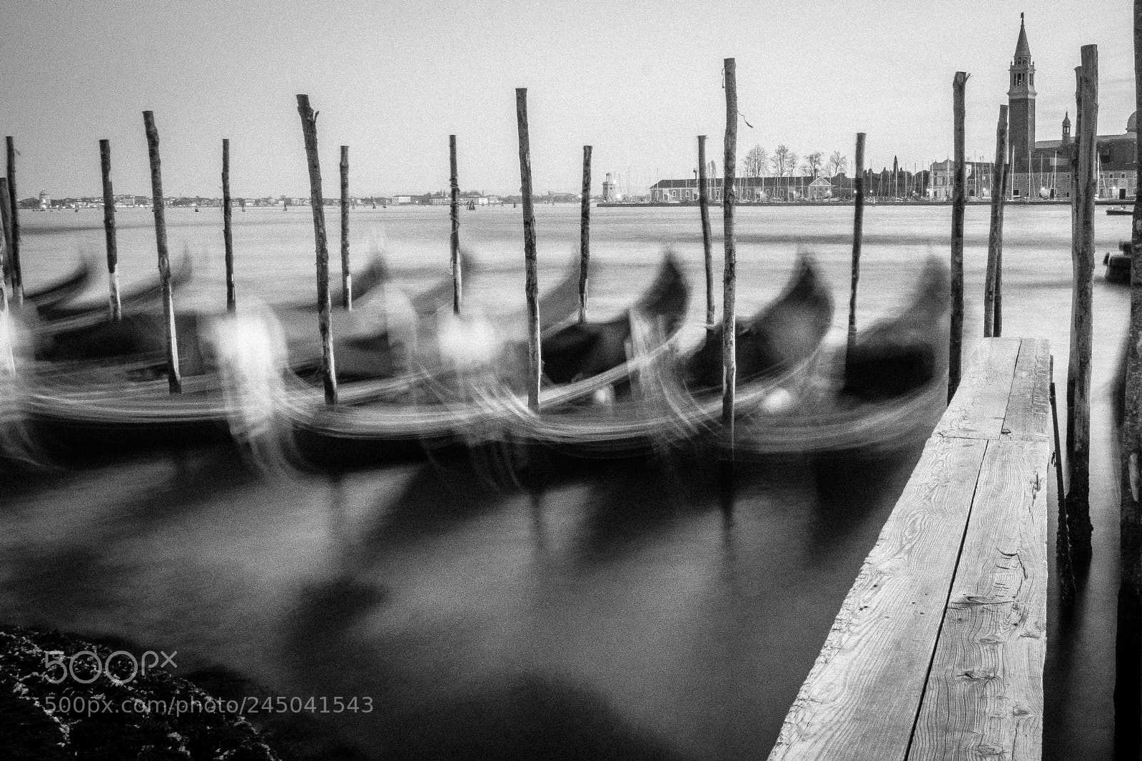 Fujifilm X-T10 sample photo. Venetian movement photography