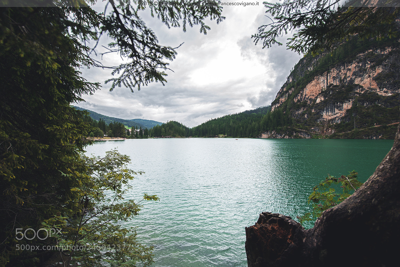 Nikon D810 sample photo. Scorcio lago di braies photography